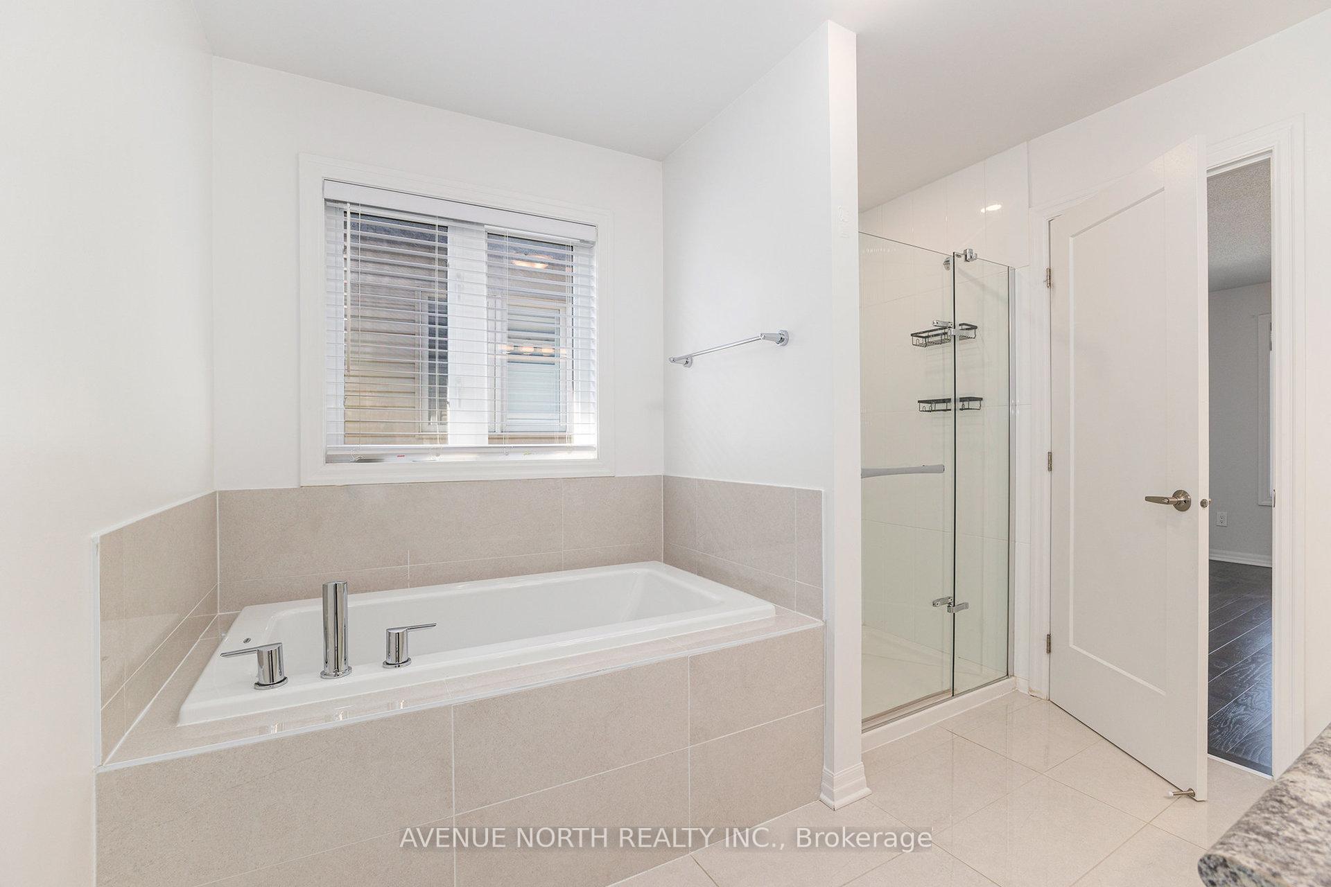 Photo 2 of 748 Fiddlehead Street, Ottawa, Leitrim — HOMEH