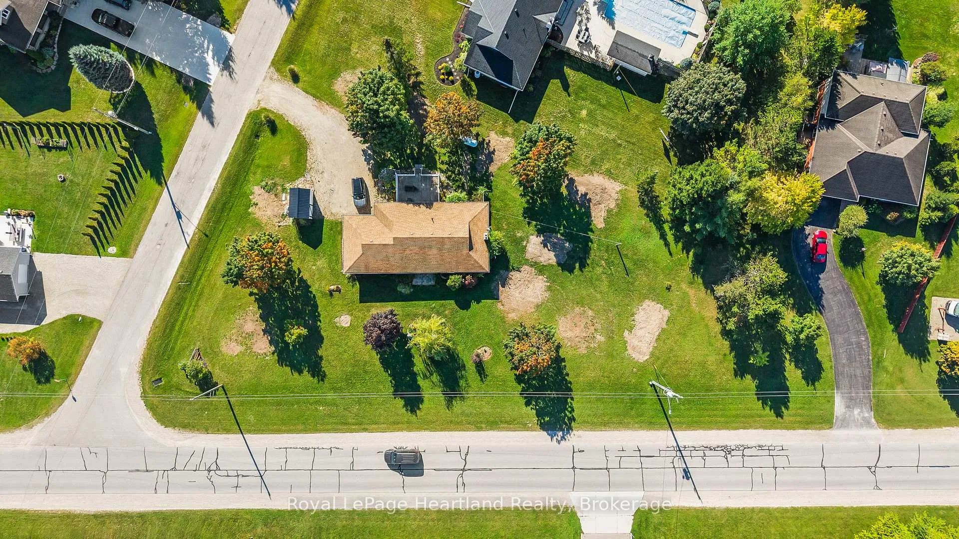 Photo 1 of 1020 Main Street, Howick — HOMEH