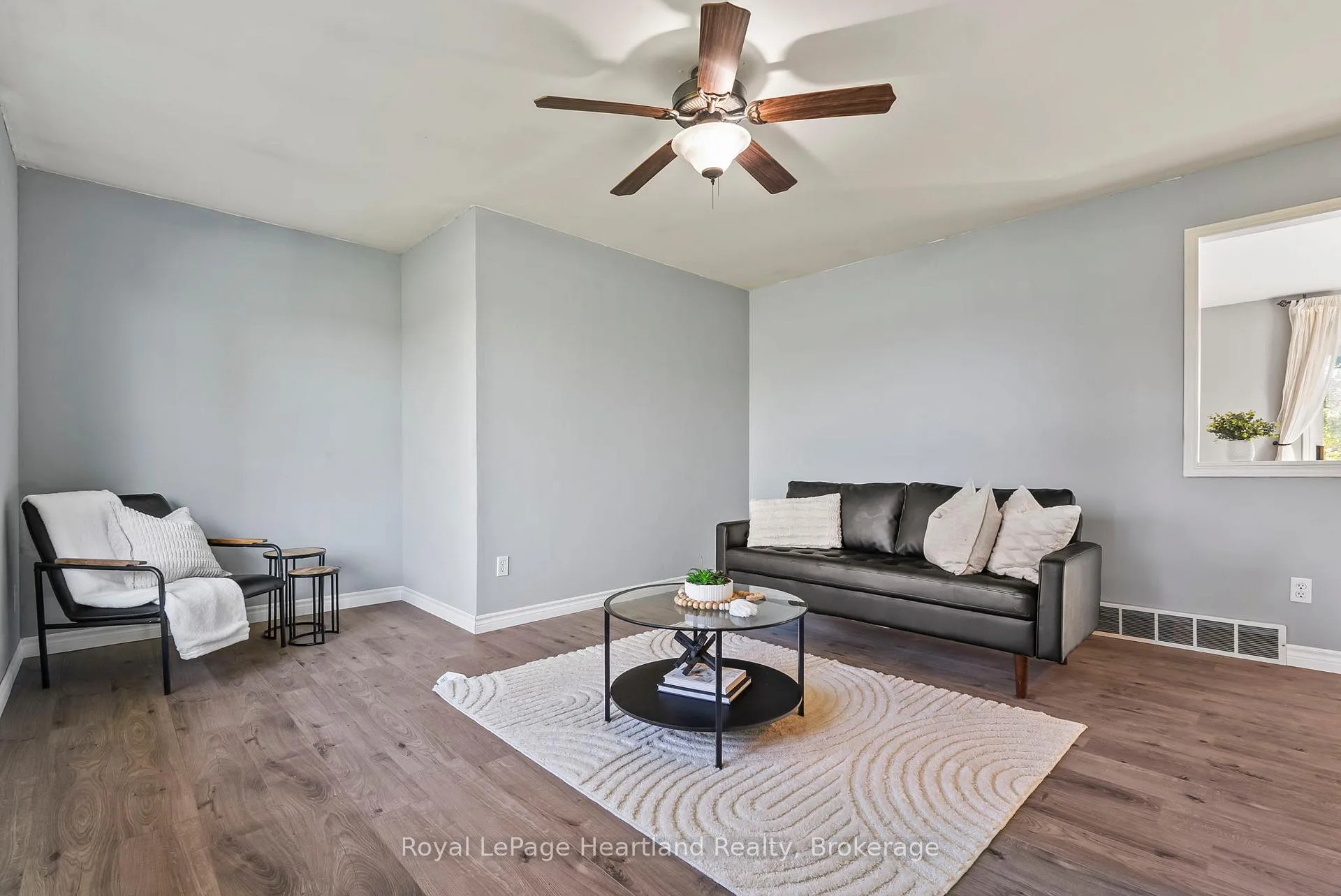 Photo 7 of 1020 Main Street, Howick — HOMEH