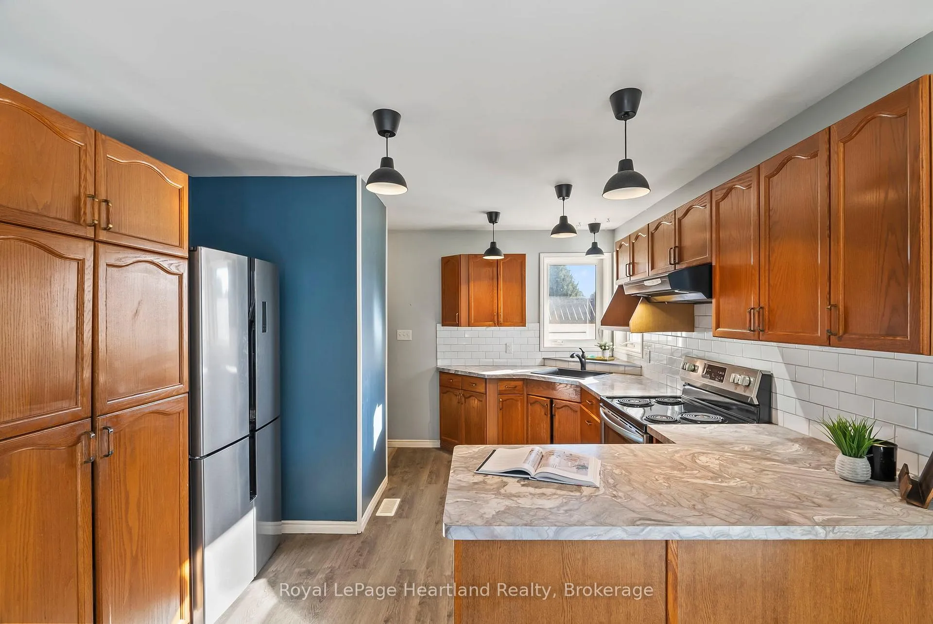 Photo 13 of 1020 Main Street, Howick — HOMEH