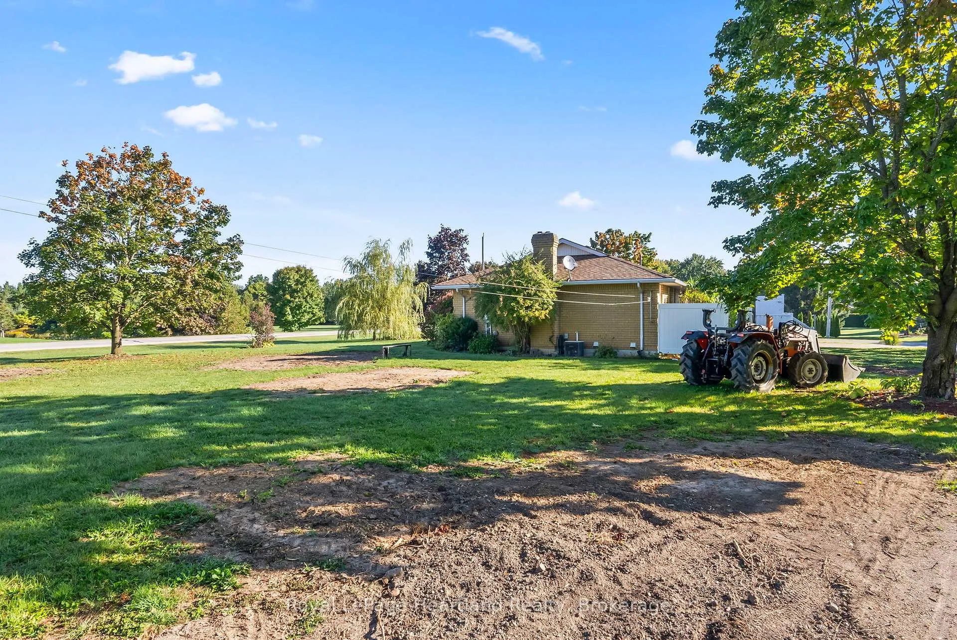 Photo 31 of 1020 Main Street, Howick — HOMEH