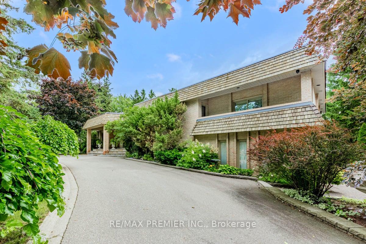 Photo 2 of 21 Knudson Lane, Vaughan, East Woodbridge — HOMEH