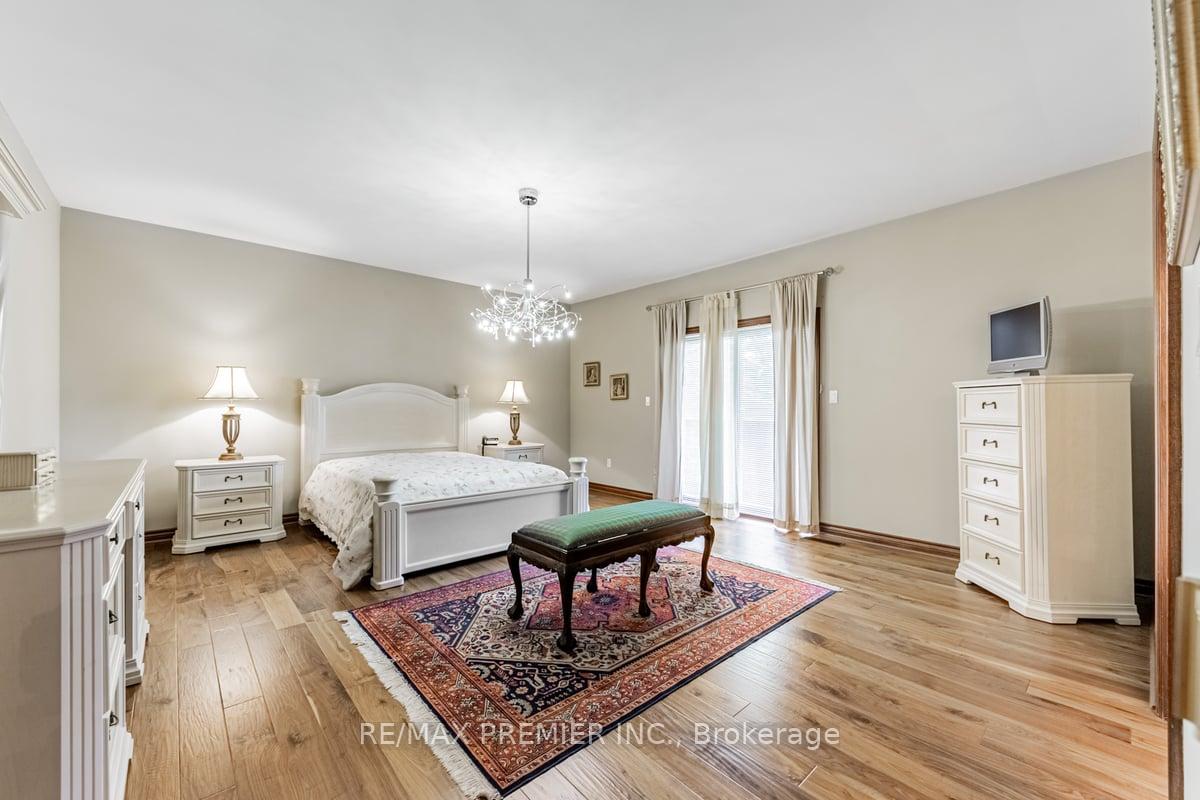 Photo 8 of 21 Knudson Lane, Vaughan, East Woodbridge — HOMEH