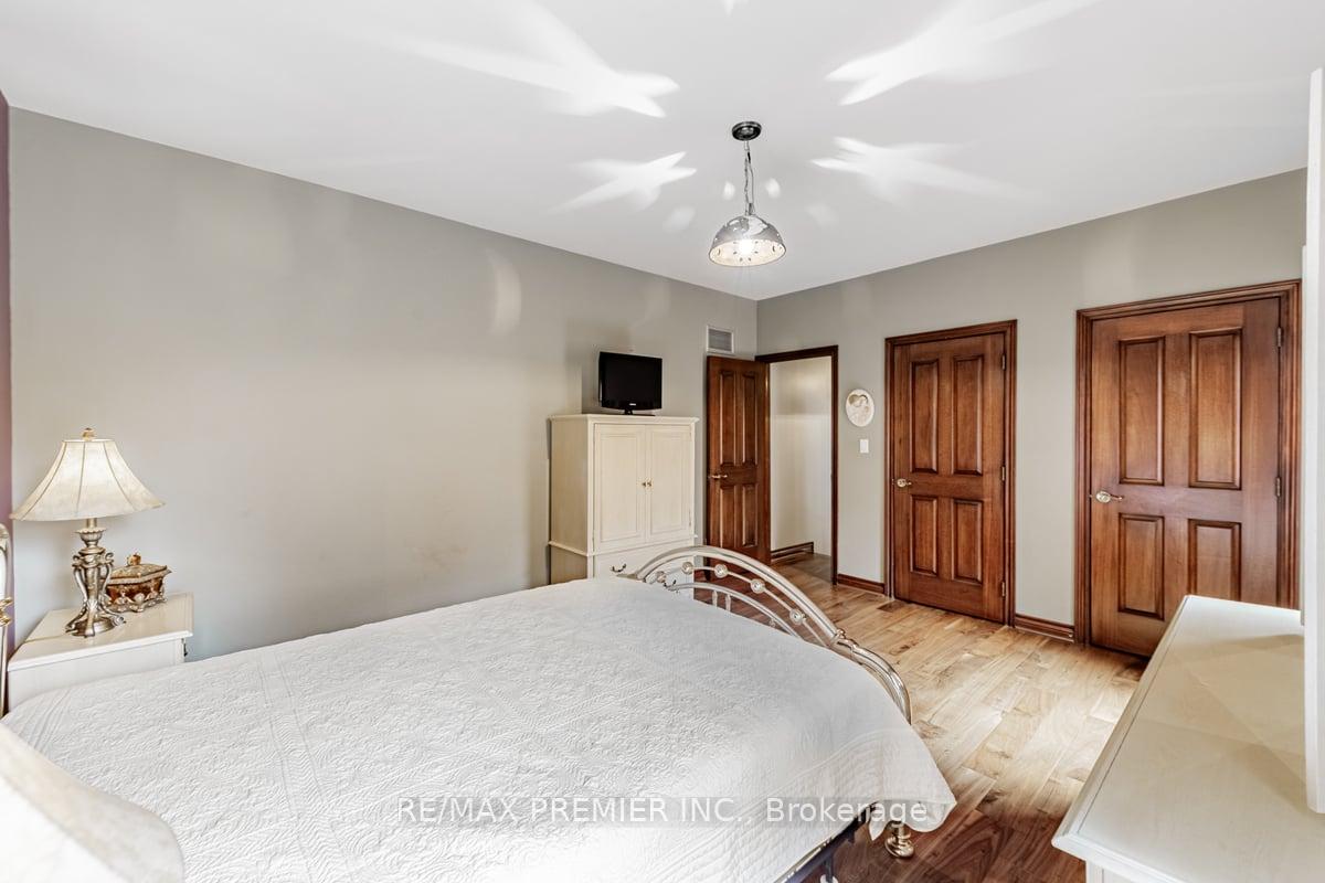 Photo 17 of 21 Knudson Lane, Vaughan, East Woodbridge — HOMEH