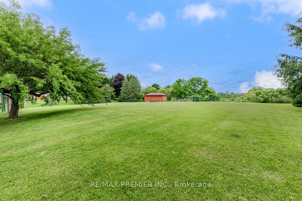 Photo 37 of 21 Knudson Lane, Vaughan, East Woodbridge — HOMEH