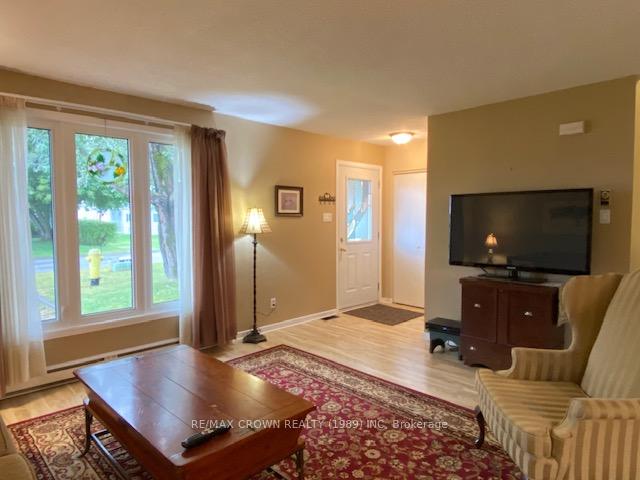 Photo 10 of 4 Murray Street, Kapuskasing — HOMEH
