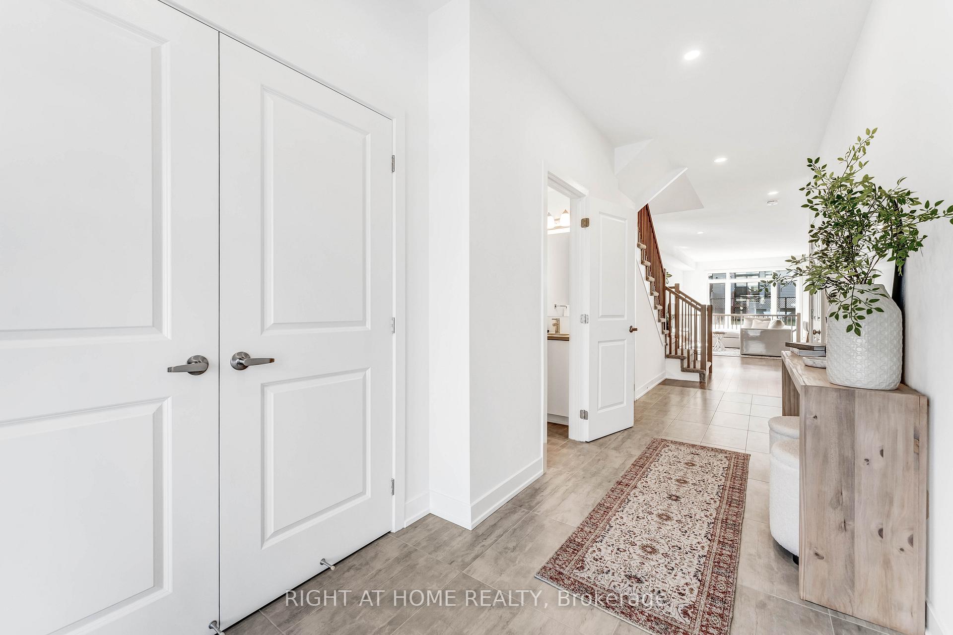 Photo 4 of 623 Rathburn Lane, Ottawa, Leitrim — HOMEH