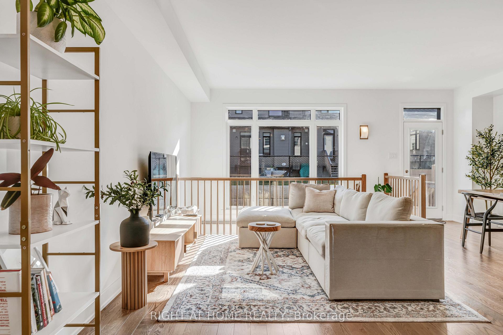 Photo 6 of 623 Rathburn Lane, Ottawa, Leitrim — HOMEH