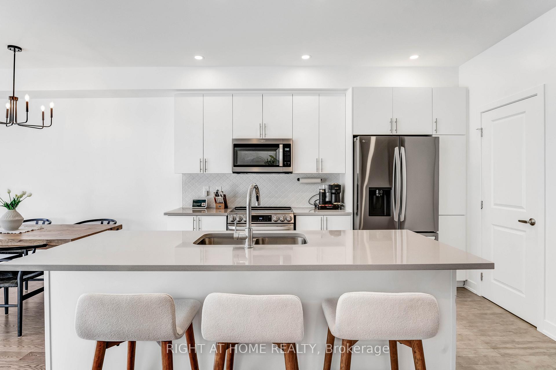 Photo 12 of 623 Rathburn Lane, Ottawa, Leitrim — HOMEH