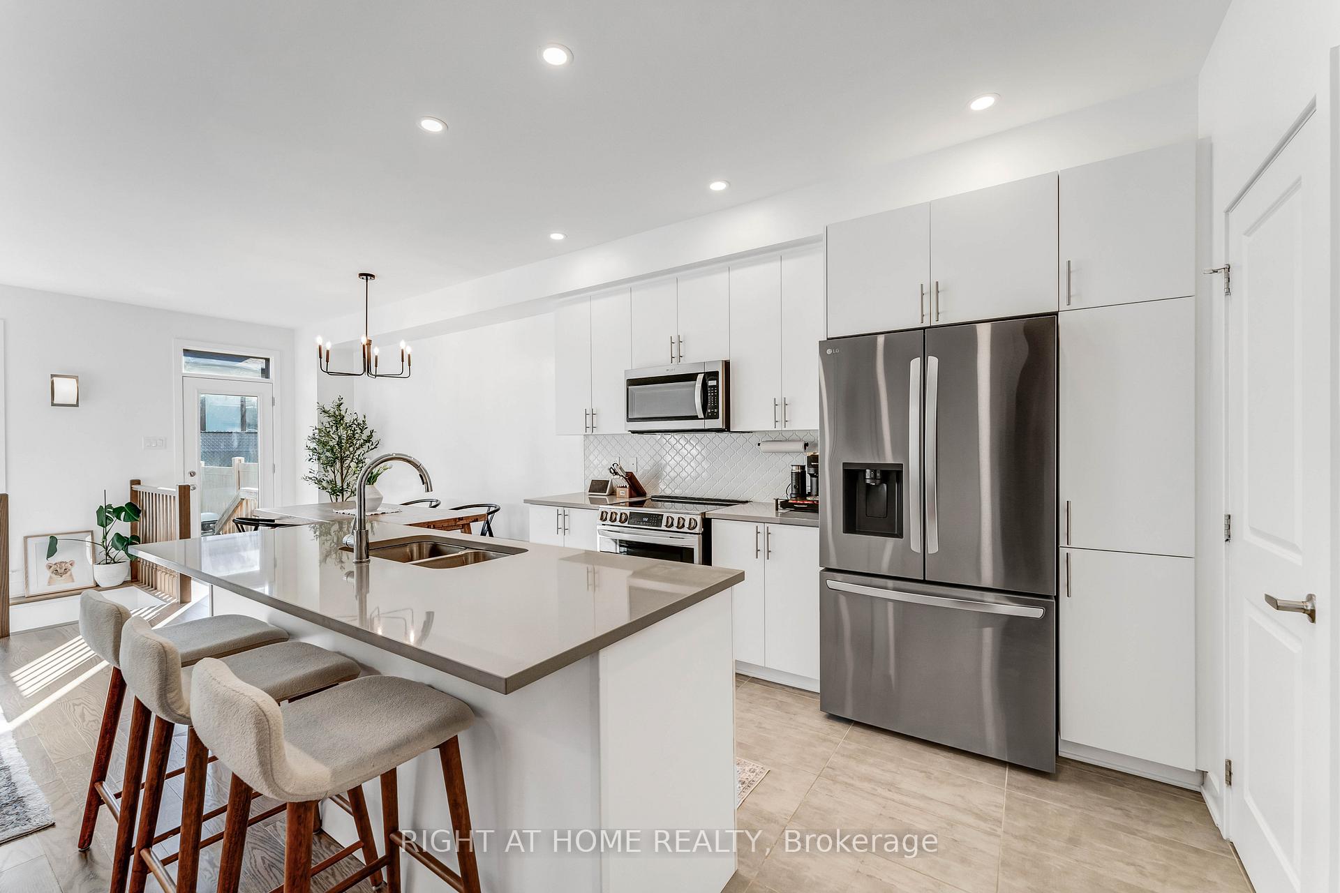 Photo 13 of 623 Rathburn Lane, Ottawa, Leitrim — HOMEH