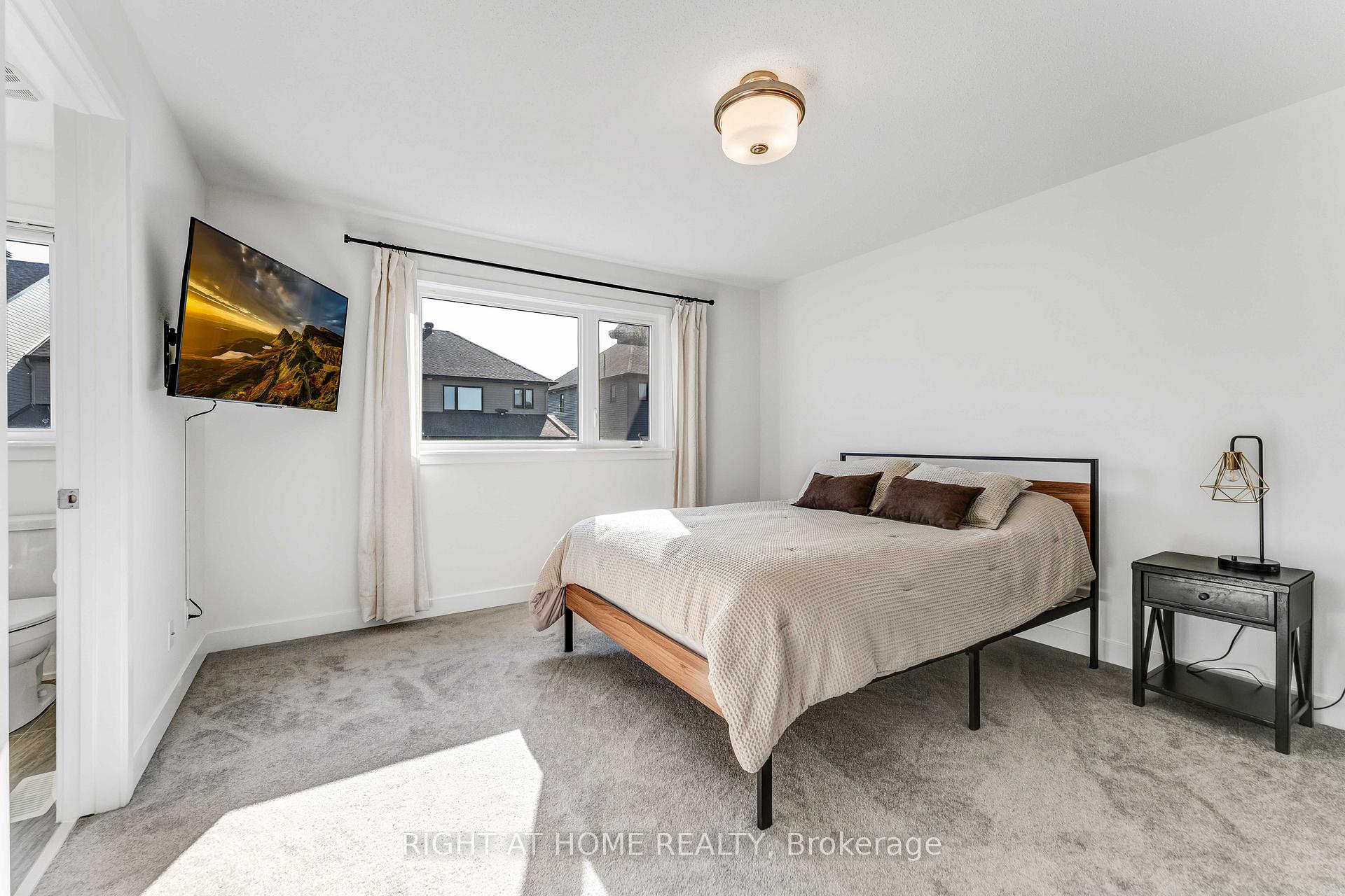 Photo 20 of 623 Rathburn Lane, Ottawa, Leitrim — HOMEH