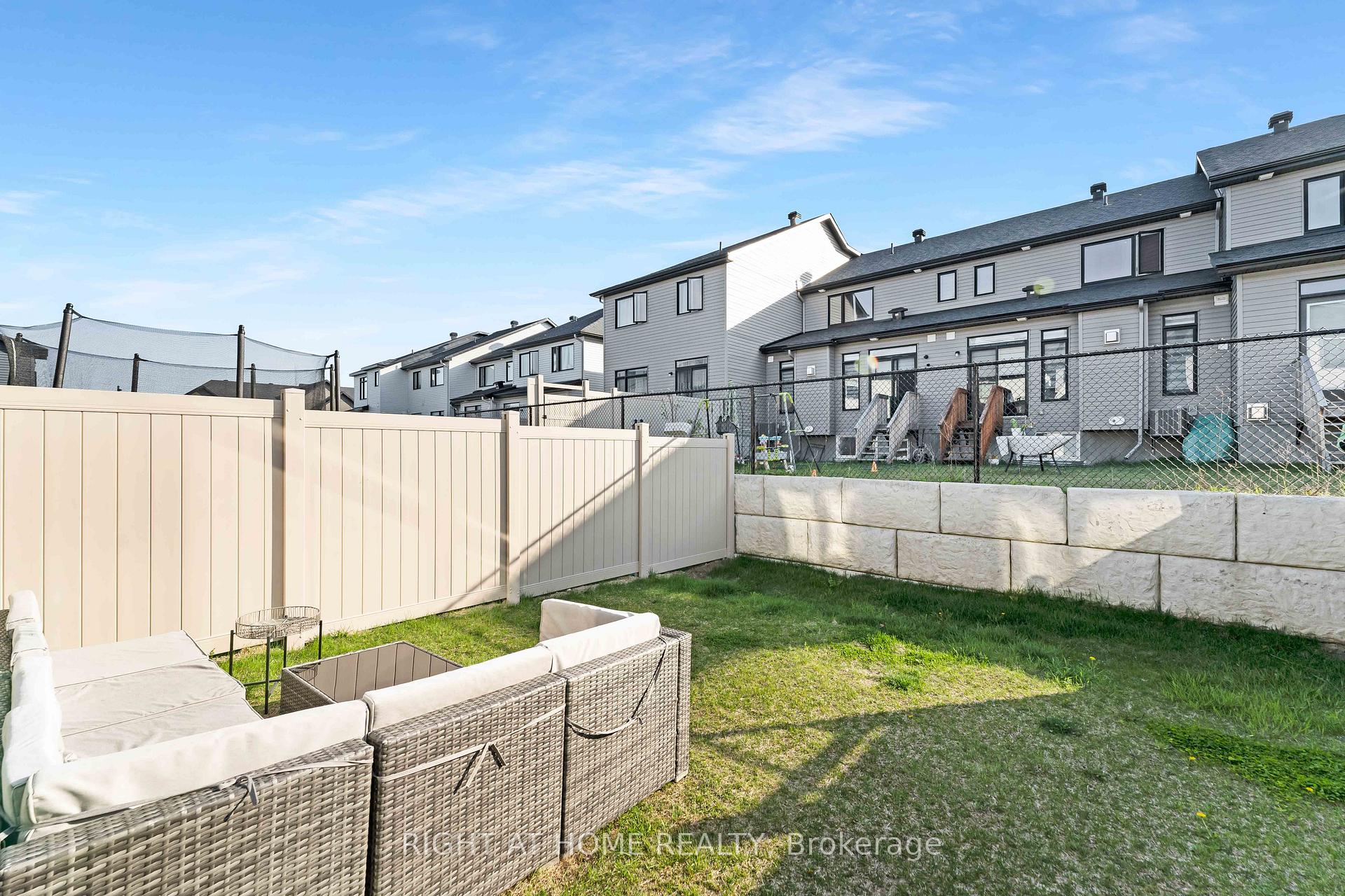 Photo 29 of 623 Rathburn Lane, Ottawa, Leitrim — HOMEH