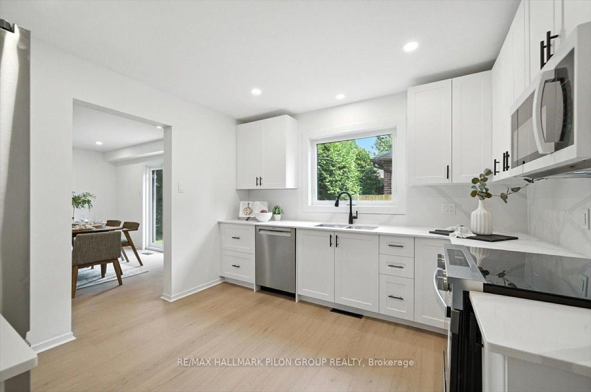 Photo 9 of 126 Hawk Crescent, Ottawa, Hunt Club/Western Community — HOMEH