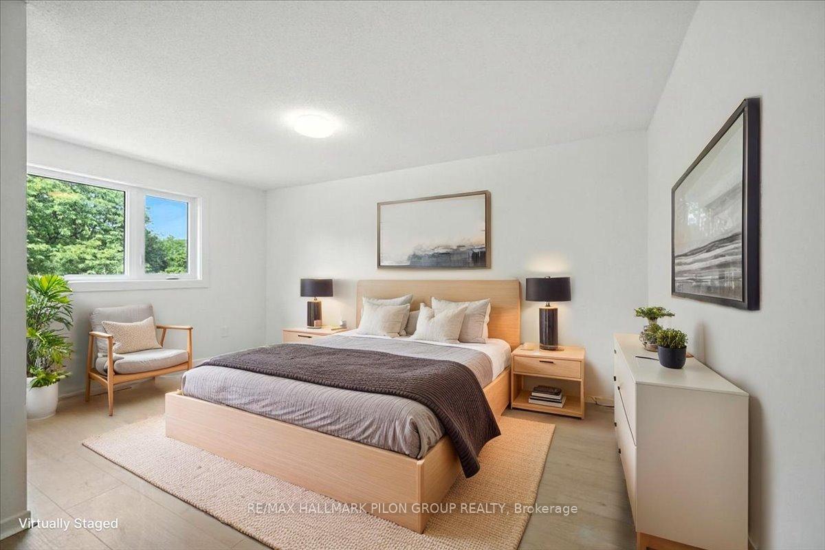 Photo 16 of 126 Hawk Crescent, Ottawa, Hunt Club/Western Community — HOMEH