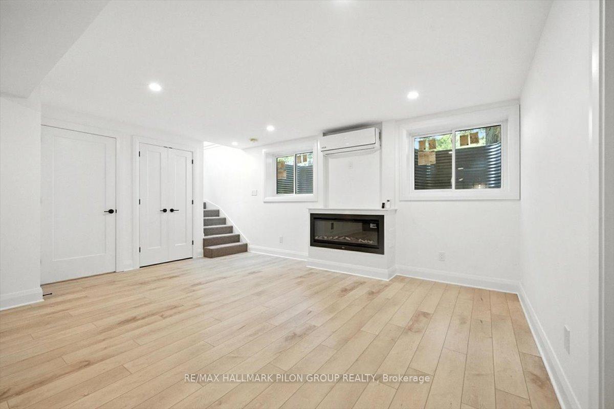 Photo 22 of 126 Hawk Crescent, Ottawa, Hunt Club/Western Community — HOMEH