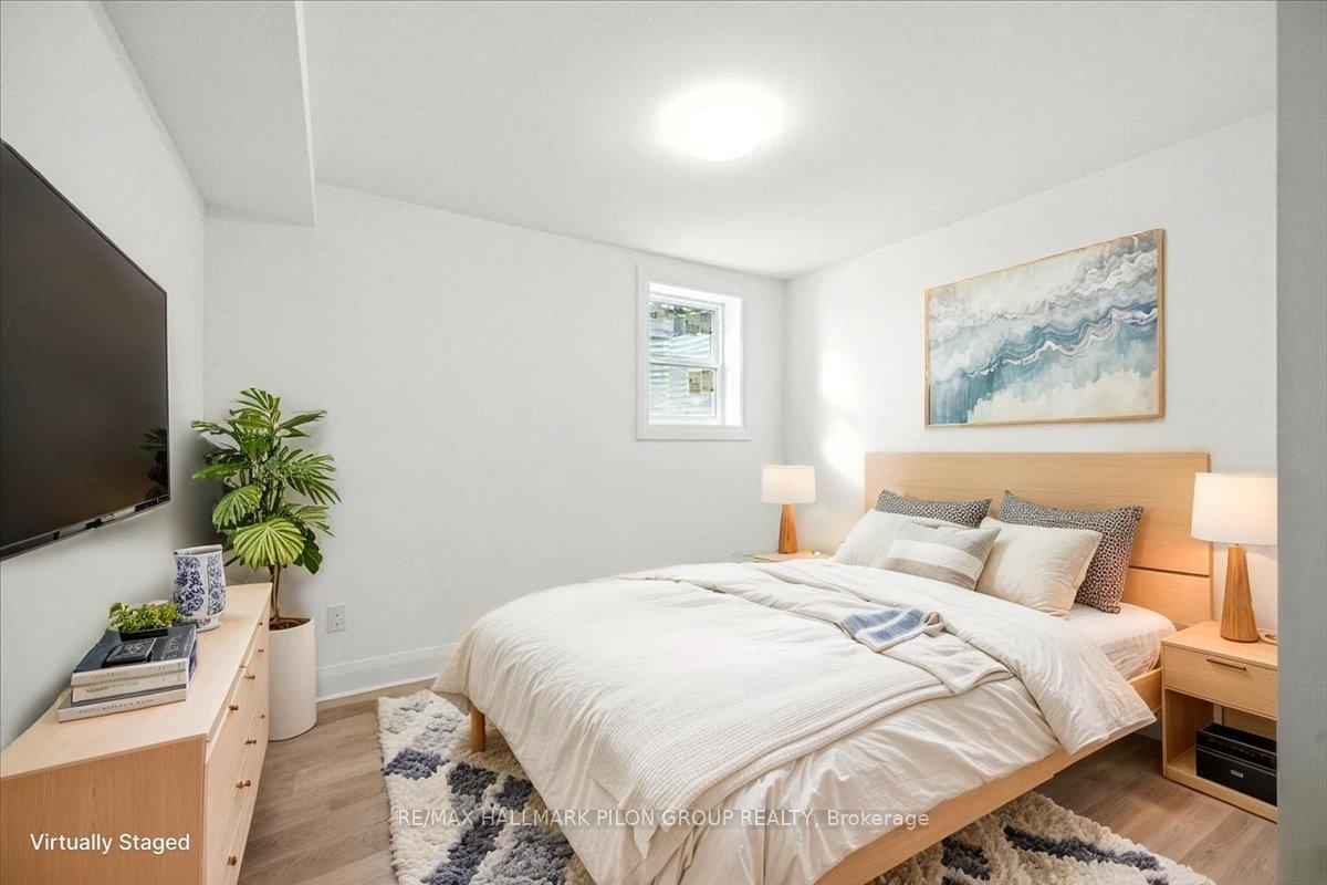 Photo 27 of 126 Hawk Crescent, Ottawa, Hunt Club/Western Community — HOMEH