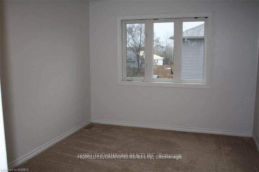 Photo 9 of 3 Tegan Court E, Loyalist, Odessa — HOMEH