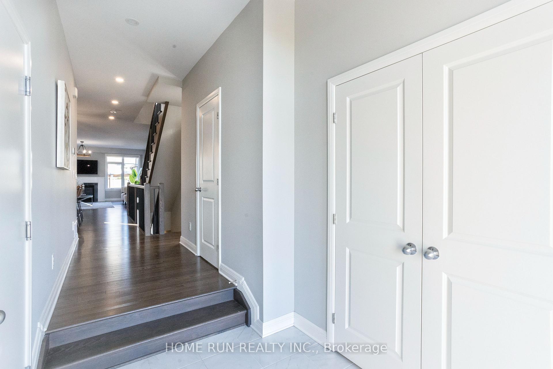 Photo 2 of 82 Michael Stoqua Street, Ottawa, CFB Rockcliffe and Area — HOMEH