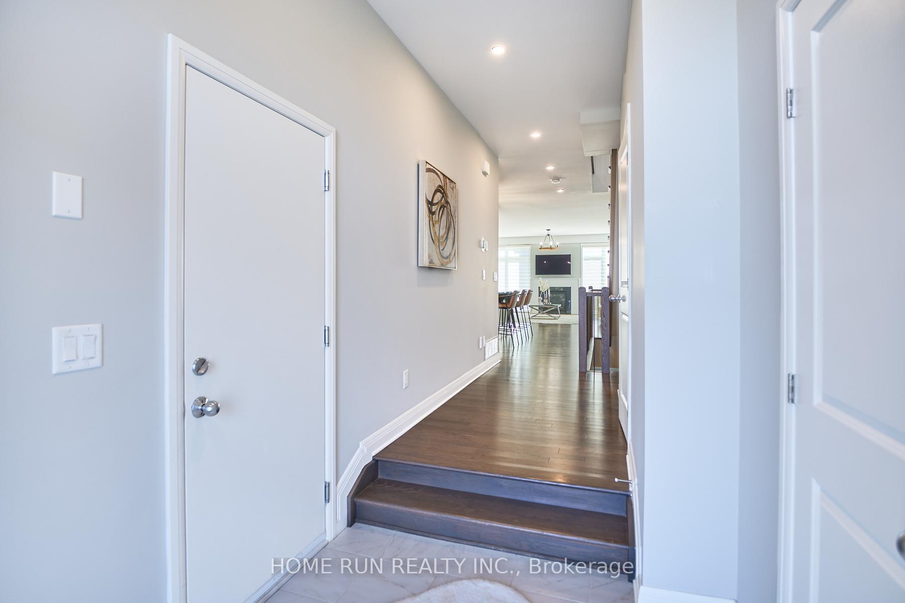 Photo 3 of 82 Michael Stoqua Street, Ottawa, CFB Rockcliffe and Area — HOMEH