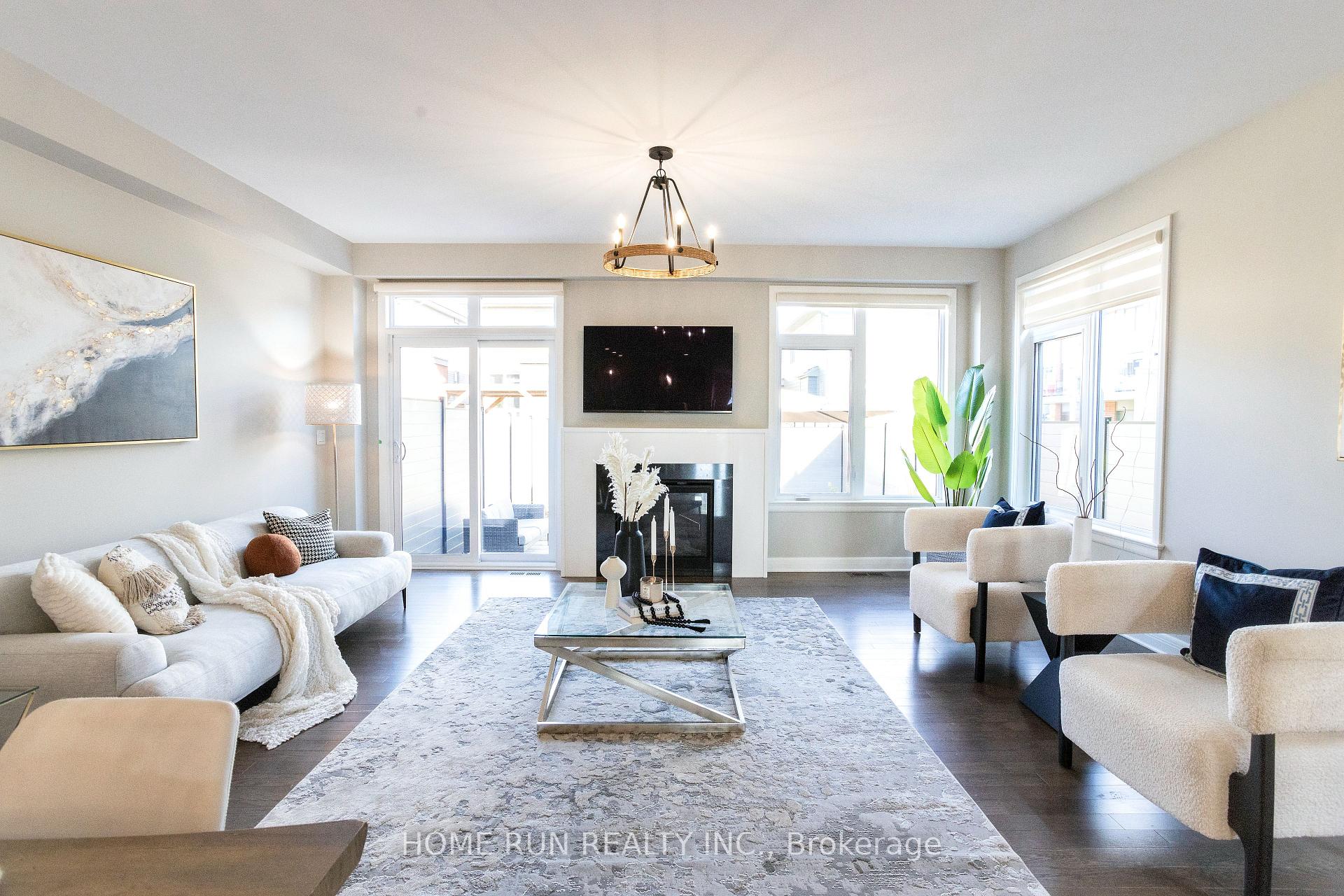 Photo 5 of 82 Michael Stoqua Street, Ottawa, CFB Rockcliffe and Area — HOMEH