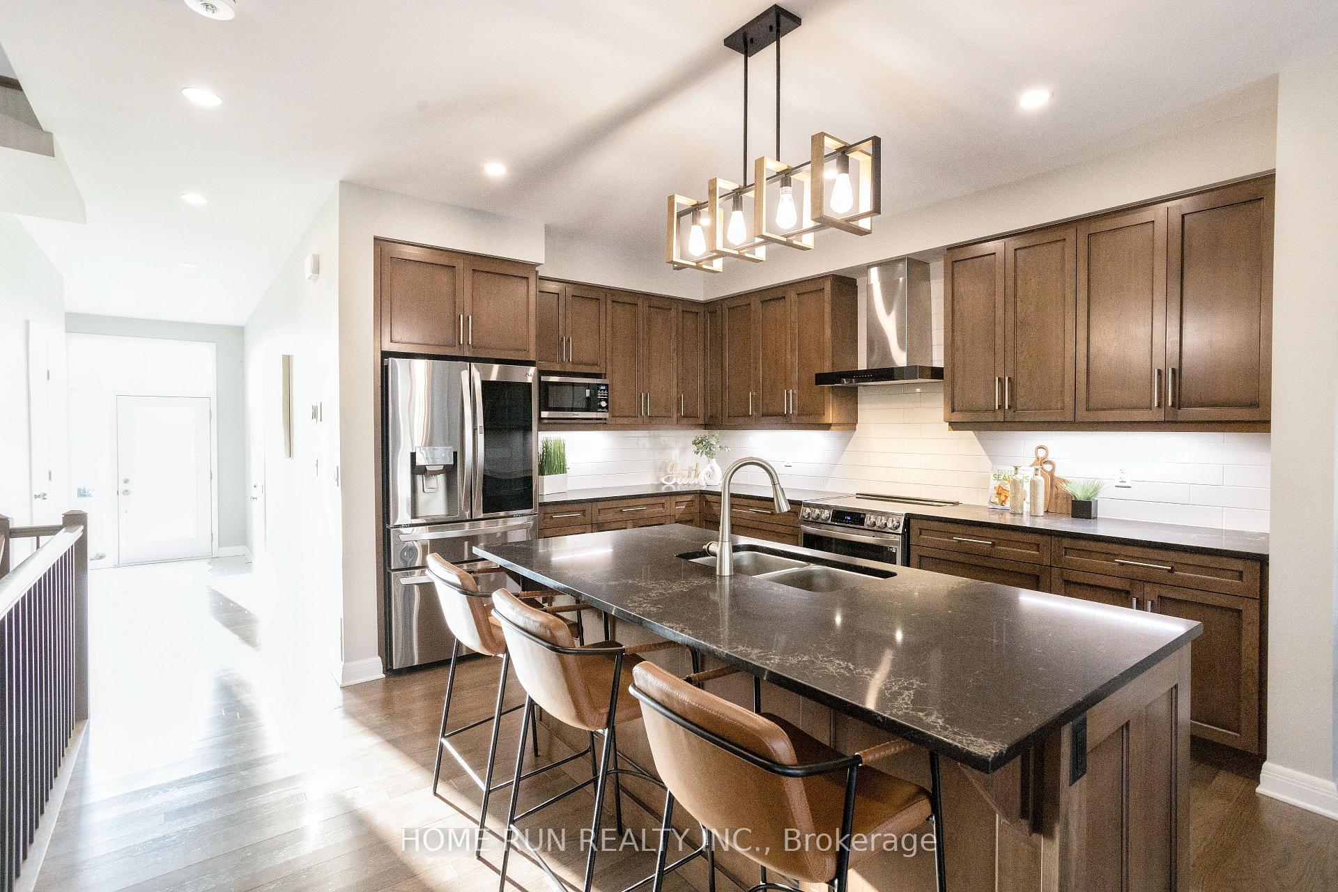 Photo 13 of 82 Michael Stoqua Street, Ottawa, CFB Rockcliffe and Area — HOMEH