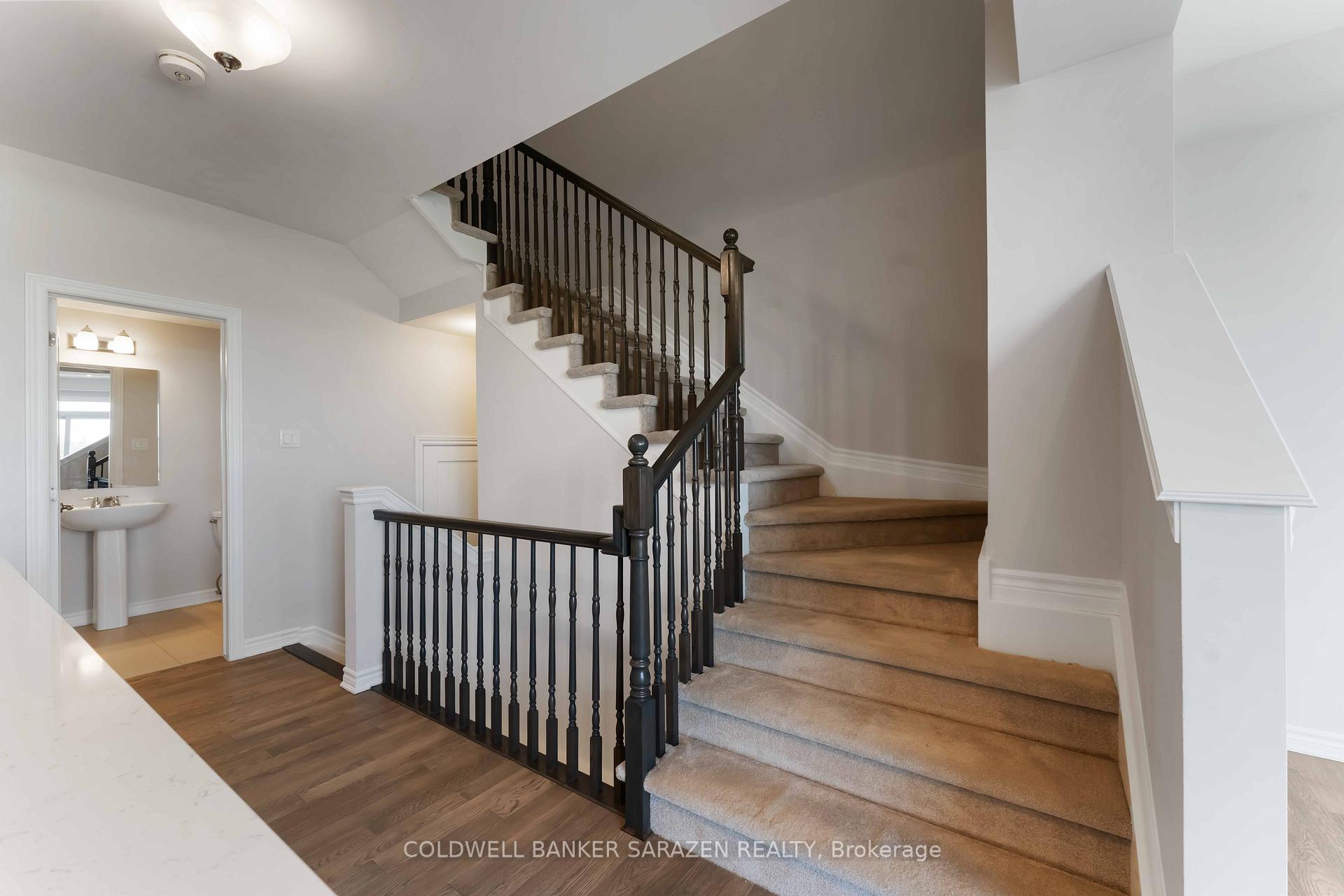 Photo 11 of 231 Croissant Squadron Crescent, Ottawa, CFB Rockcliffe and Area — HOMEH