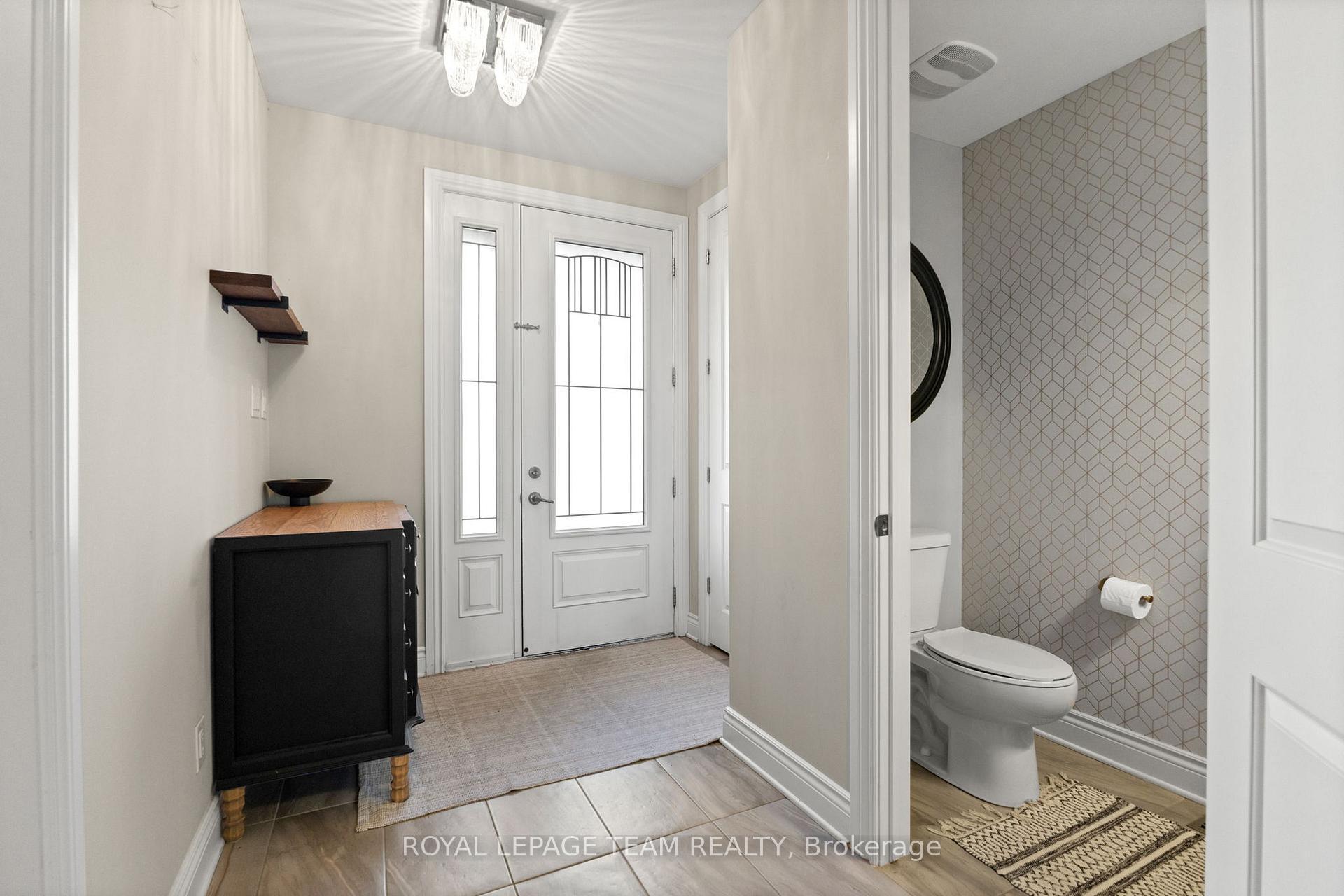 Photo 3 of 509 Chriscraft Way, Ottawa, Mahogany Community — HOMEH