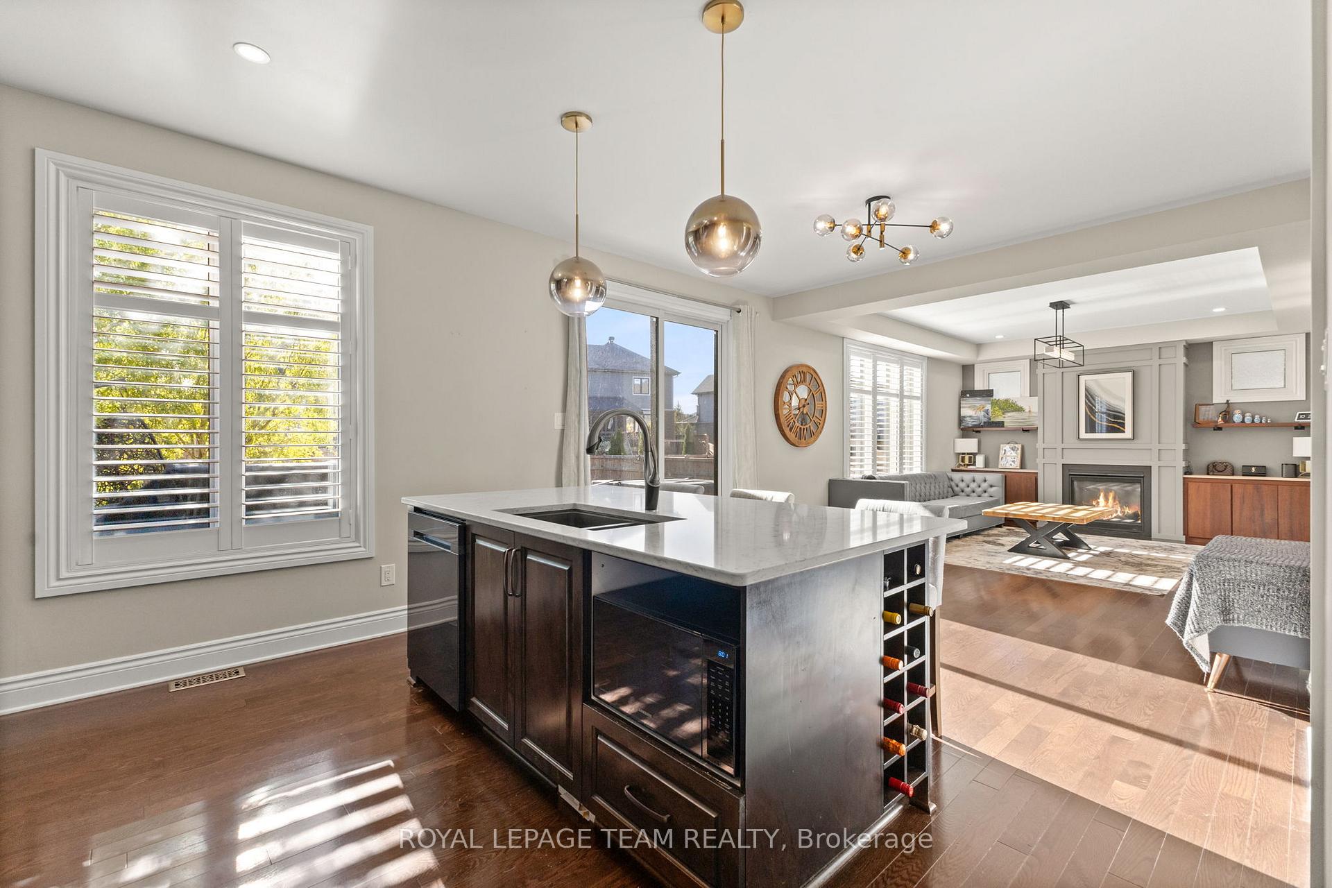 Photo 12 of 509 Chriscraft Way, Ottawa, Mahogany Community — HOMEH