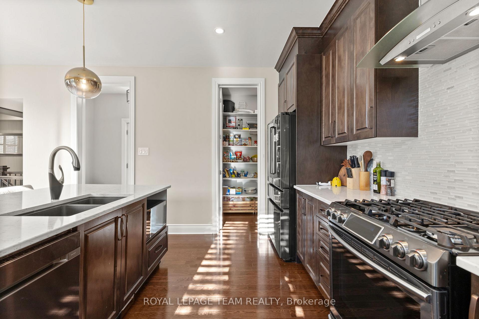 Photo 13 of 509 Chriscraft Way, Ottawa, Mahogany Community — HOMEH