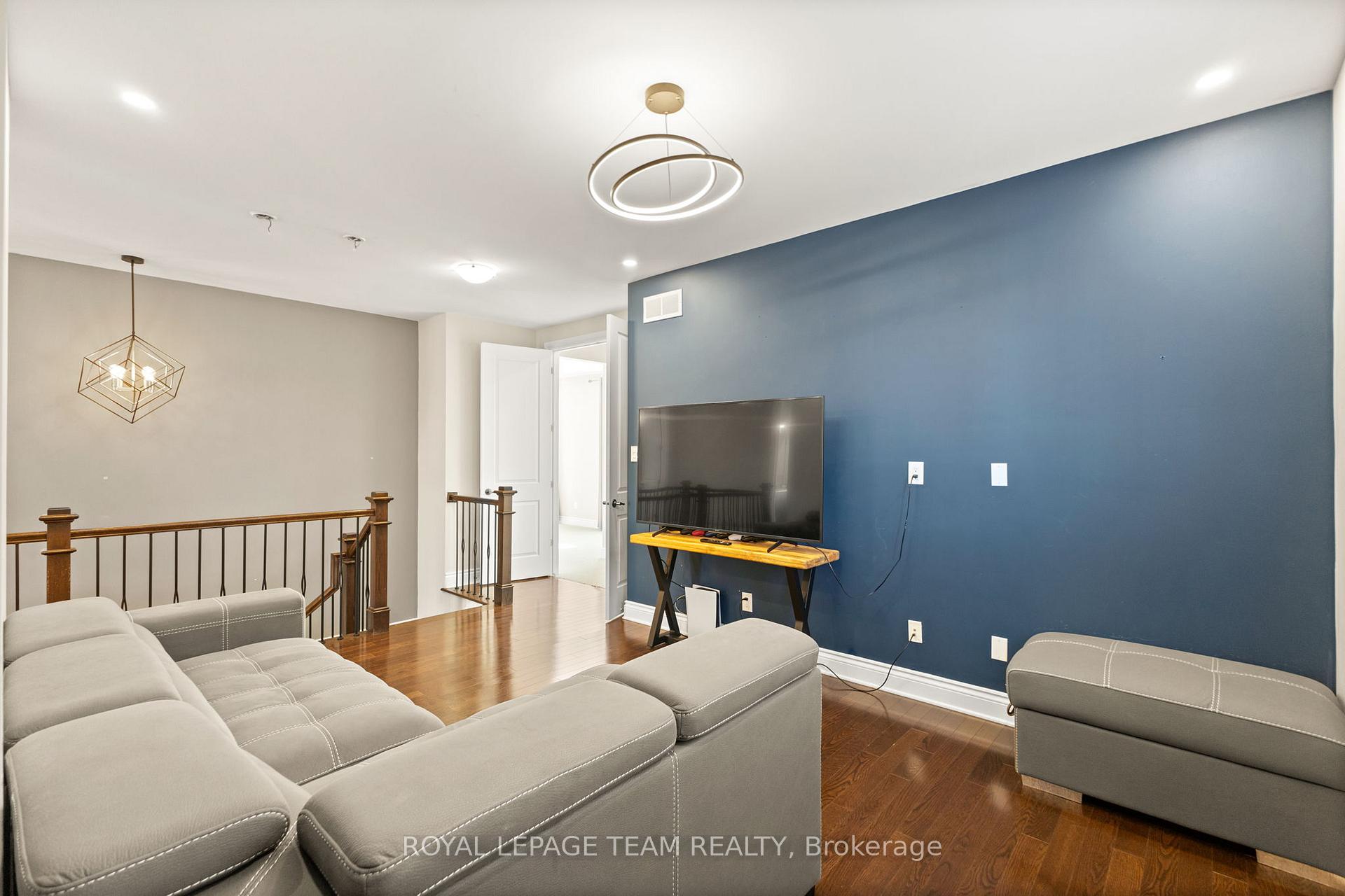 Photo 24 of 509 Chriscraft Way, Ottawa, Mahogany Community — HOMEH