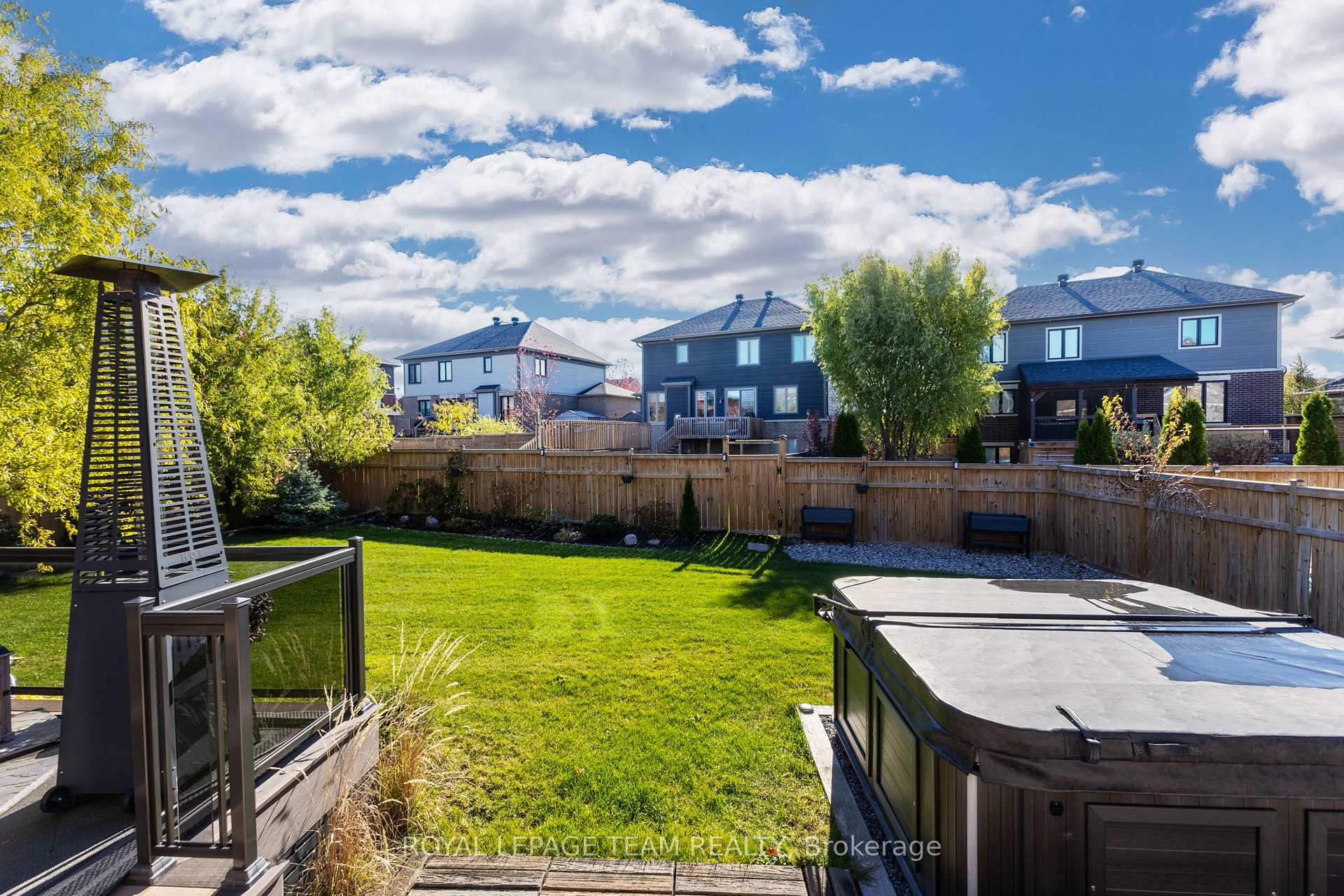 Photo 35 of 509 Chriscraft Way, Ottawa, Mahogany Community — HOMEH
