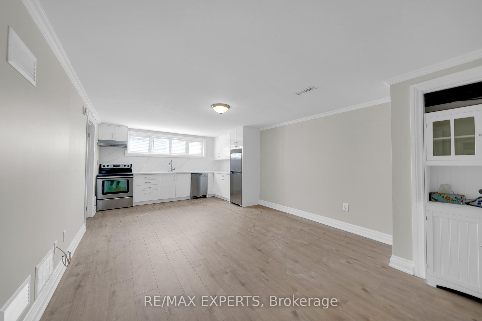 Photo 6 of 271 Newlove Drive, Caledon, Bolton East — HOMEH