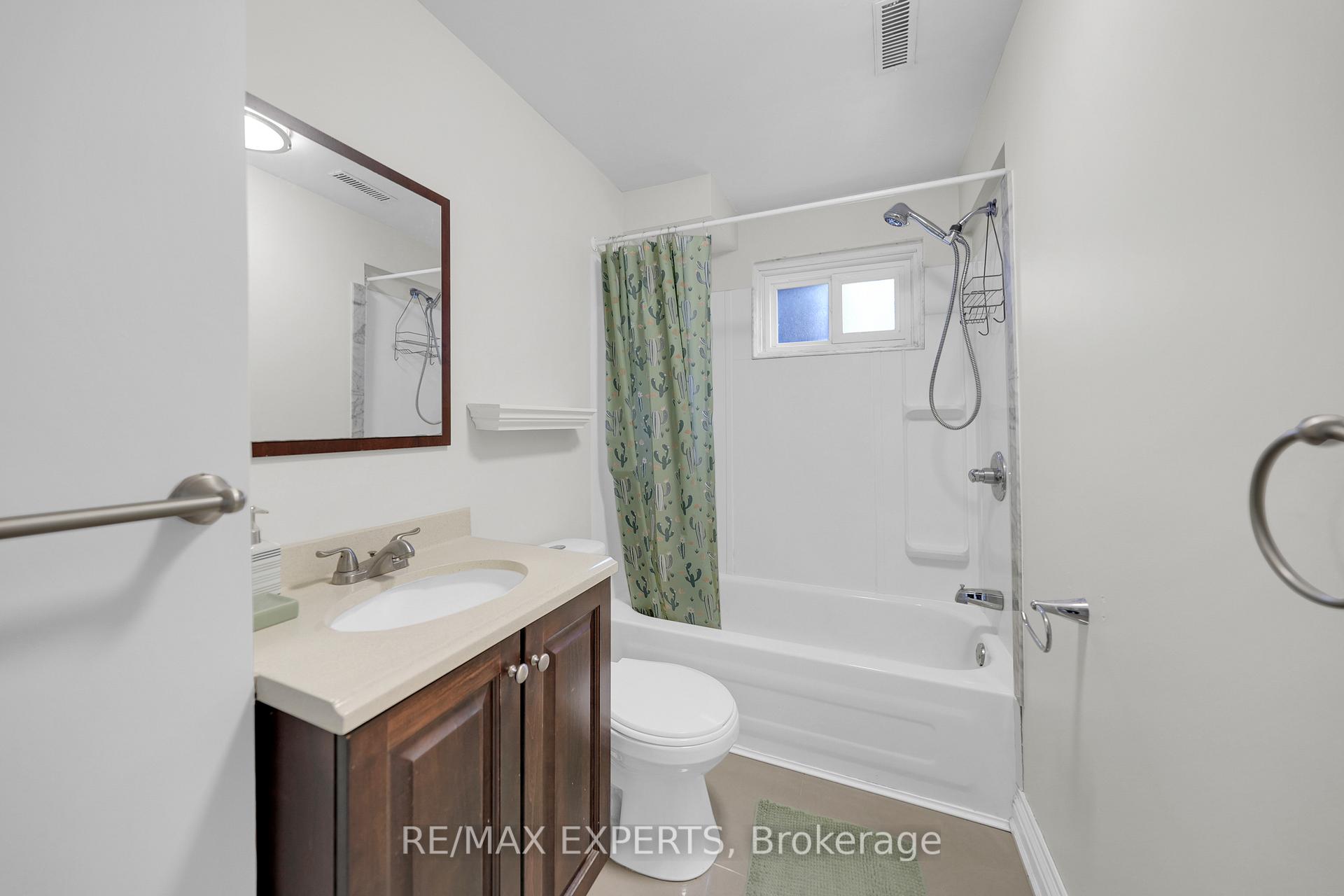 Photo 15 of 271 Newlove Drive, Caledon, Bolton East — HOMEH