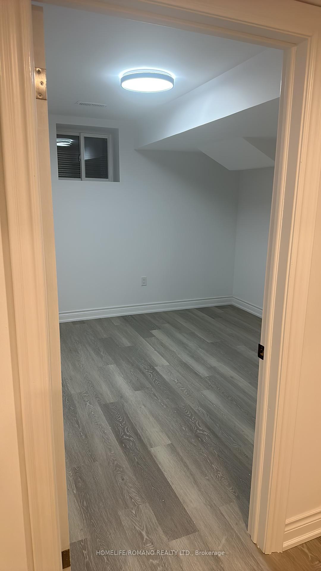 Photo 4 of 50 Lyle Drive, Clarington, Bowmanville — HOMEH
