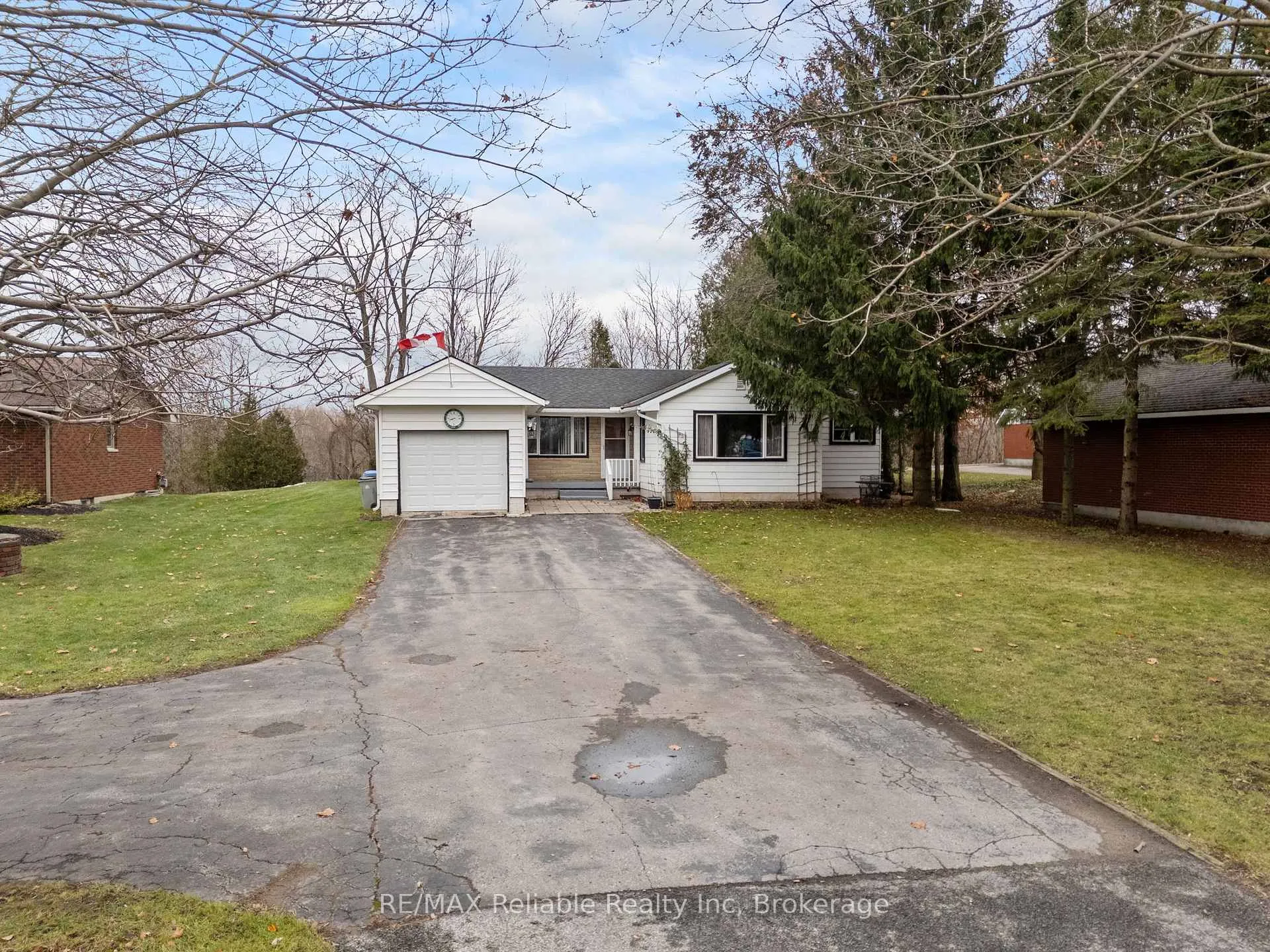 Photo 1 of 77836 London Road, Huron East, Tuckersmith — HOMEH