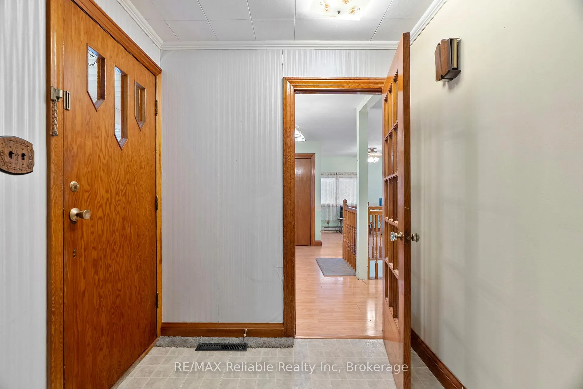 Photo 4 of 77836 London Road, Huron East, Tuckersmith — HOMEH
