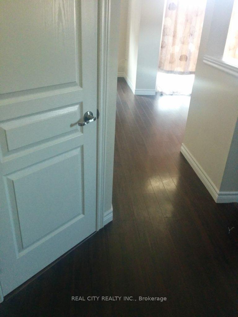 Photo 3 of Unit UNIT43, 310 Fall Fair Way, Hamilton, Binbrook — HOMEH