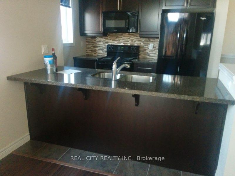 Photo 5 of Unit UNIT43, 310 Fall Fair Way, Hamilton, Binbrook — HOMEH