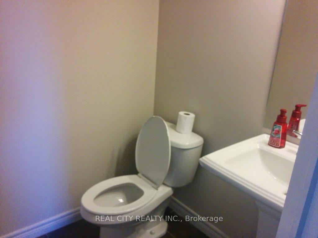 Photo 10 of Unit UNIT43, 310 Fall Fair Way, Hamilton, Binbrook — HOMEH