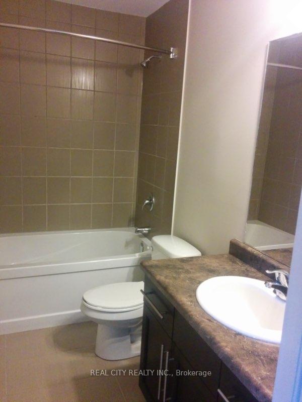 Photo 12 of Unit UNIT43, 310 Fall Fair Way, Hamilton, Binbrook — HOMEH