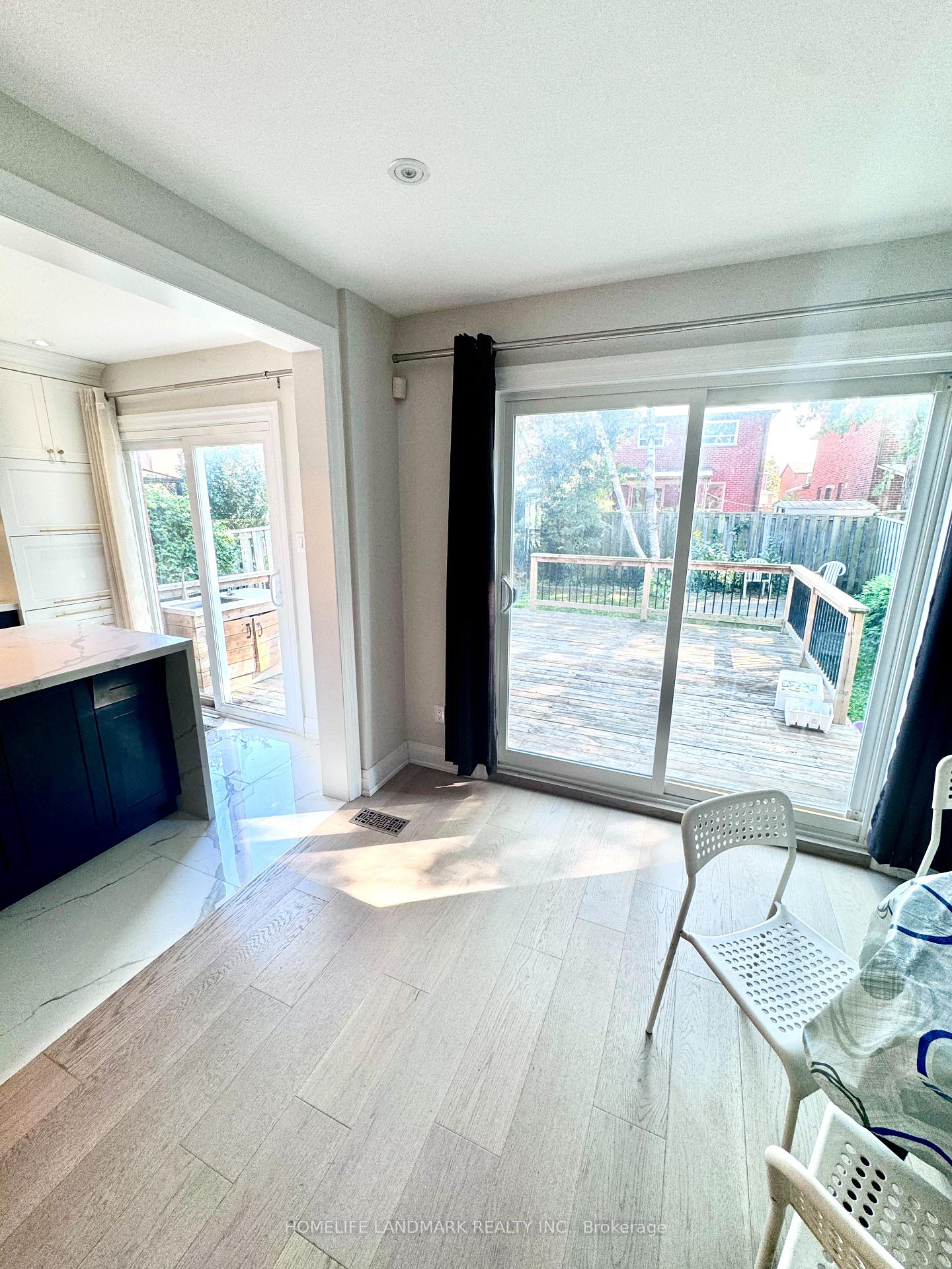 Photo 8 of 116 Tangmere Crescent, Markham, Milliken Mills East — HOMEH