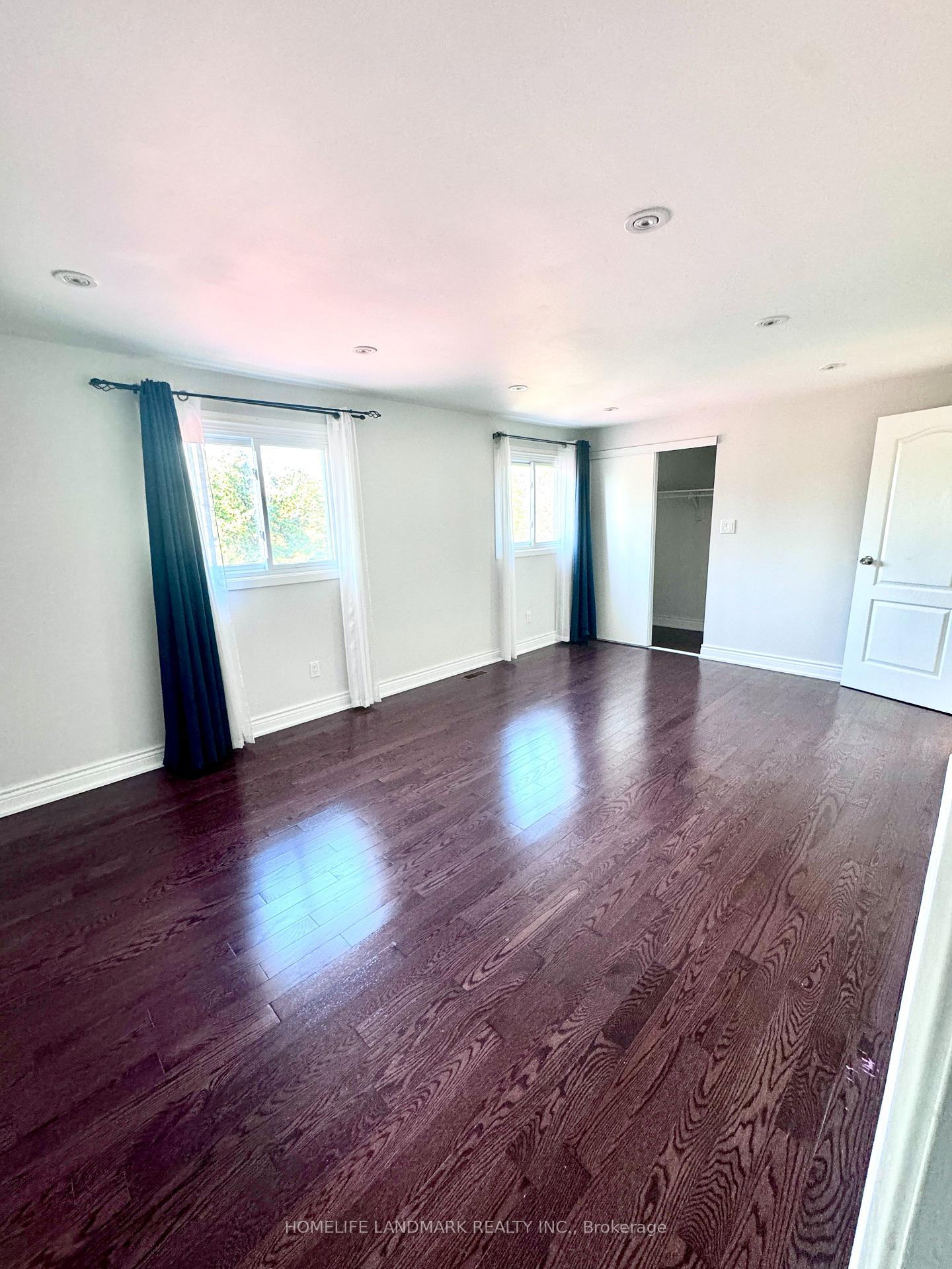 Photo 13 of 116 Tangmere Crescent, Markham, Milliken Mills East — HOMEH