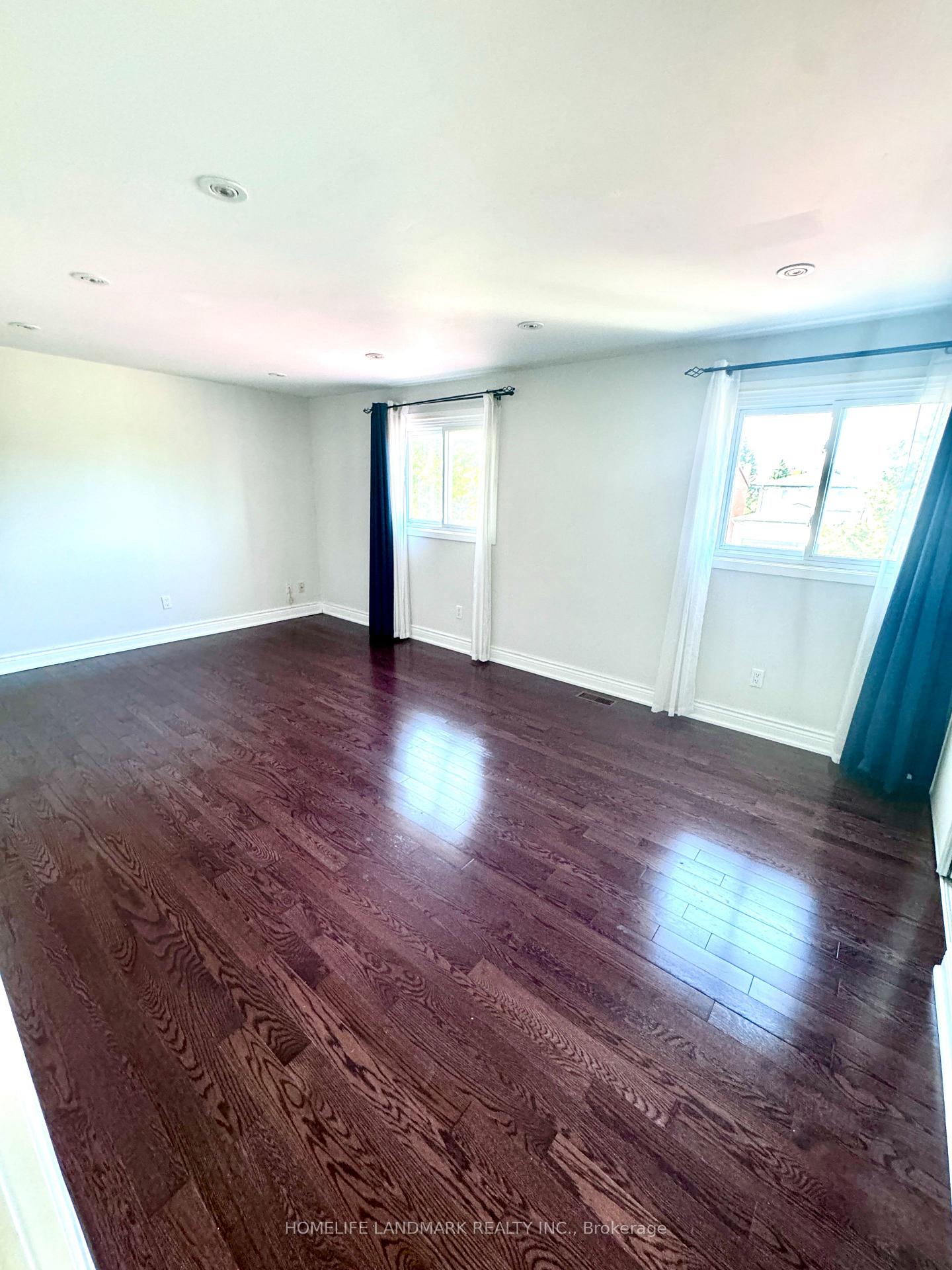 Photo 18 of 116 Tangmere Crescent, Markham, Milliken Mills East — HOMEH