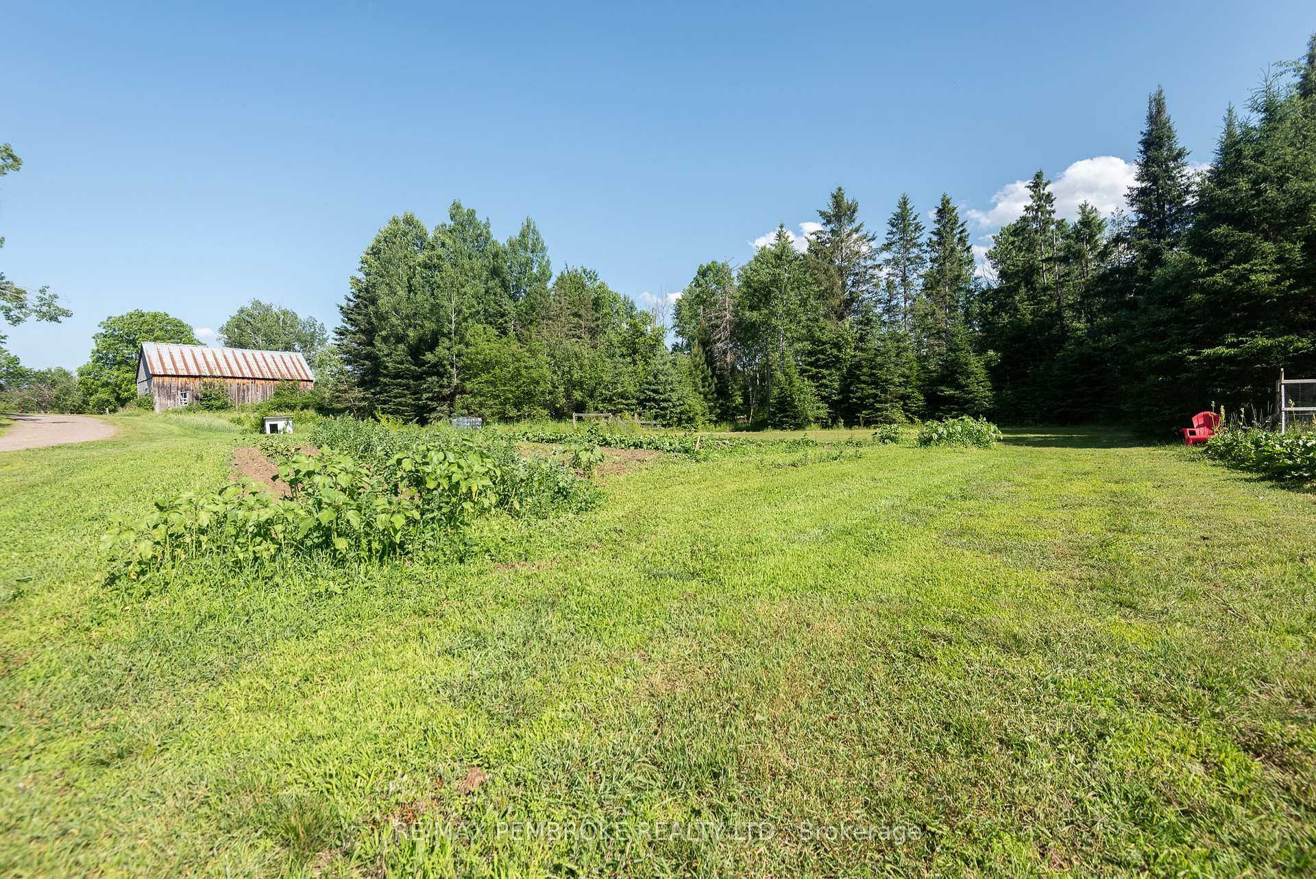 Photo 34 of 1870 Sandy Beach Road, Laurentian Valley — HOMEH