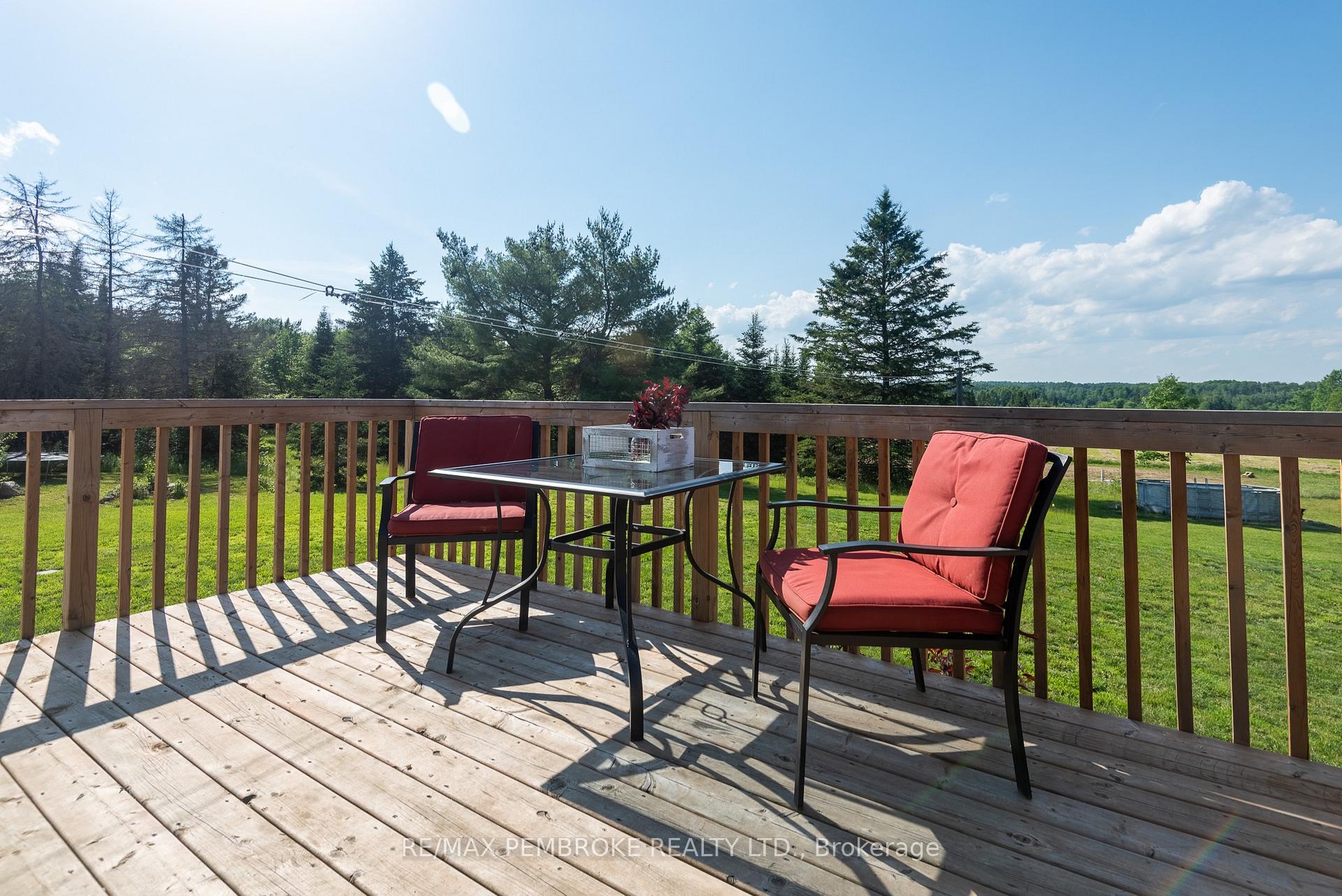 Photo 35 of 1870 Sandy Beach Road, Laurentian Valley — HOMEH