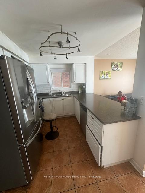Photo 9 of Unit Upper, 653 Sunbird Trail, Pickering, Amberlea — HOMEH