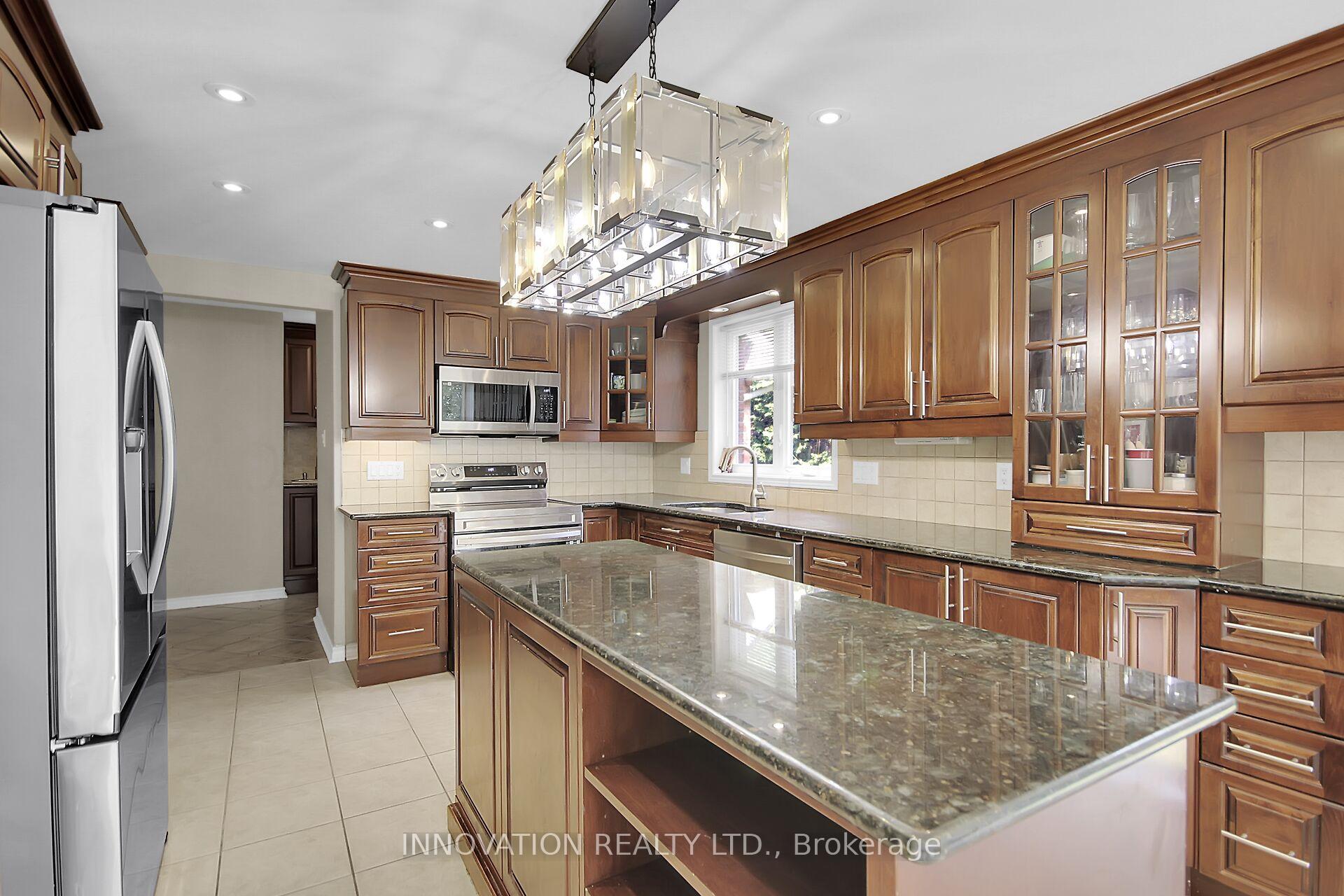 Photo 15 of 13 Ratan Court, Ottawa, Hunt Club — HOMEH