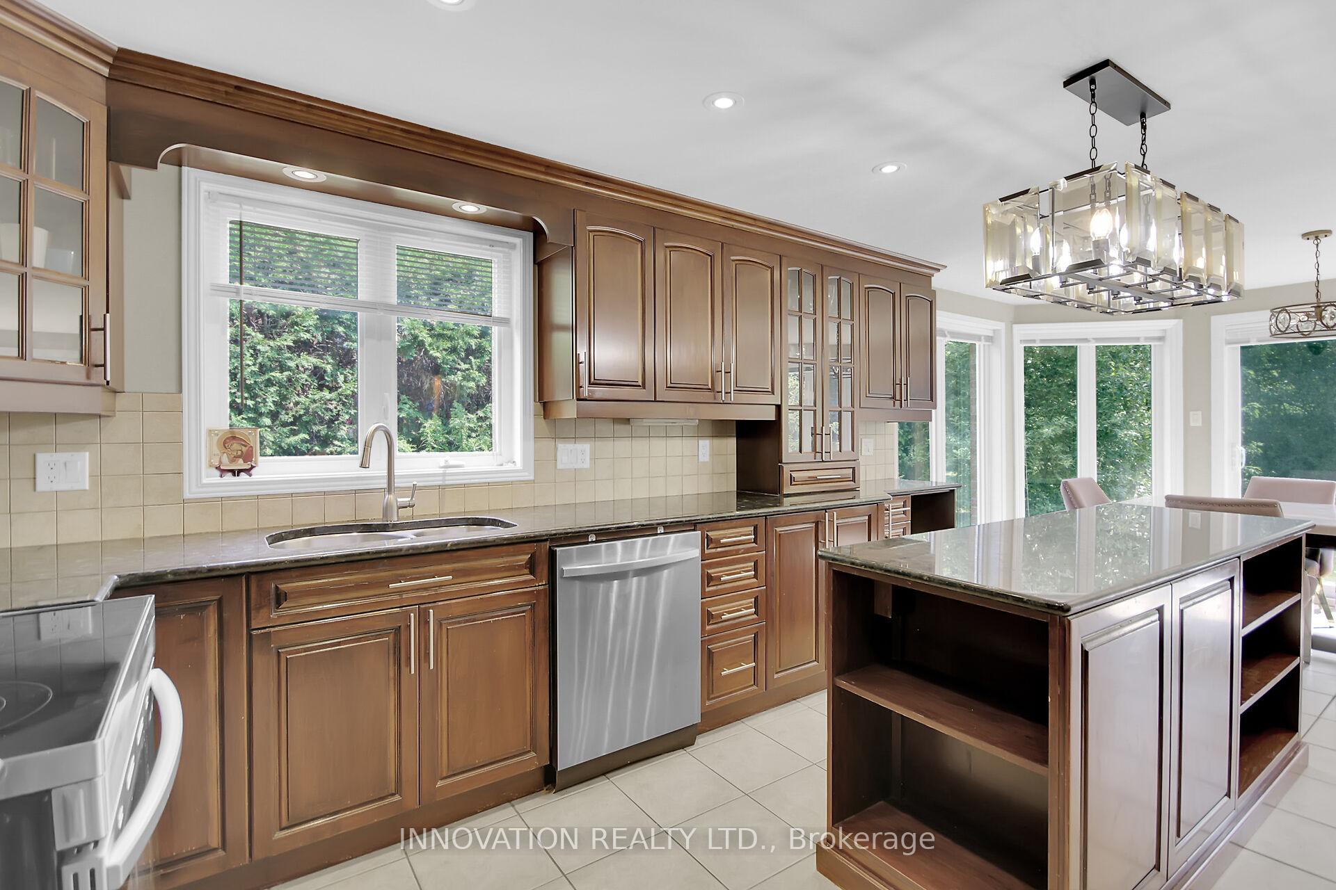 Photo 16 of 13 Ratan Court, Ottawa, Hunt Club — HOMEH