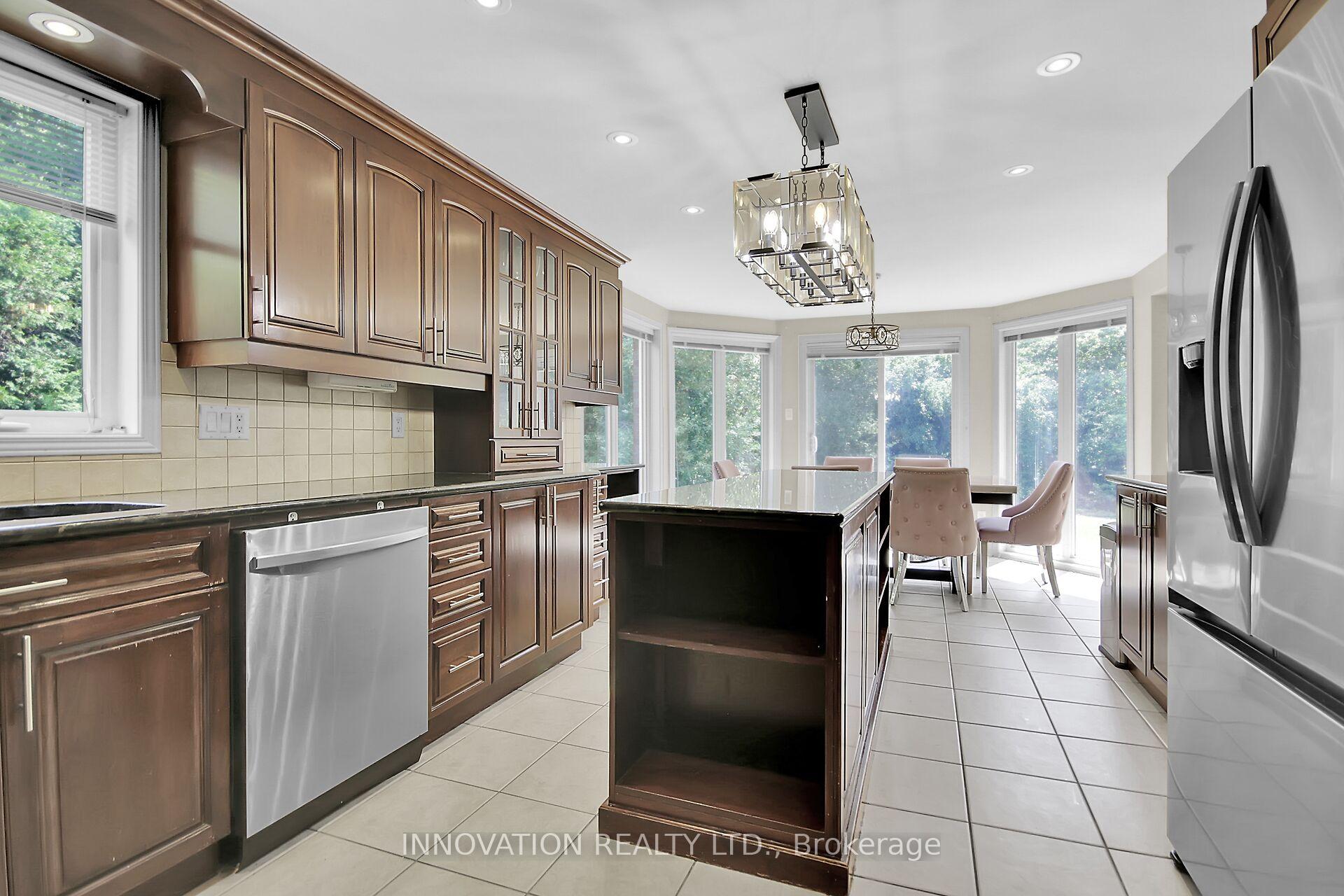 Photo 18 of 13 Ratan Court, Ottawa, Hunt Club — HOMEH