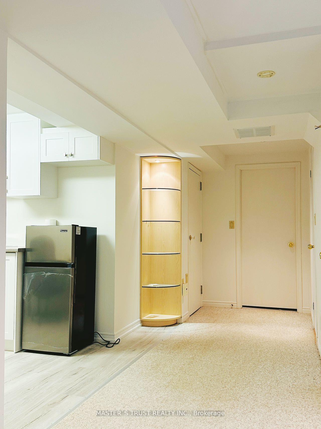 Photo 10 of Unit Lower A, 11 Marion Crescent, Markham, Raymerville — HOMEH